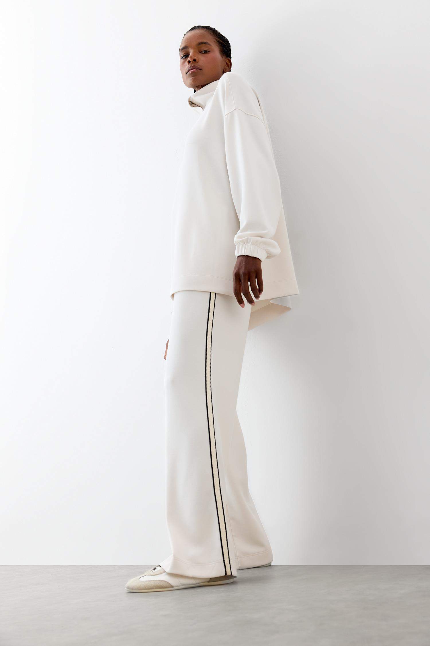 Wide Leg Geniş Paça Cepli Standart Boy Modal Soft Touch Pantolon