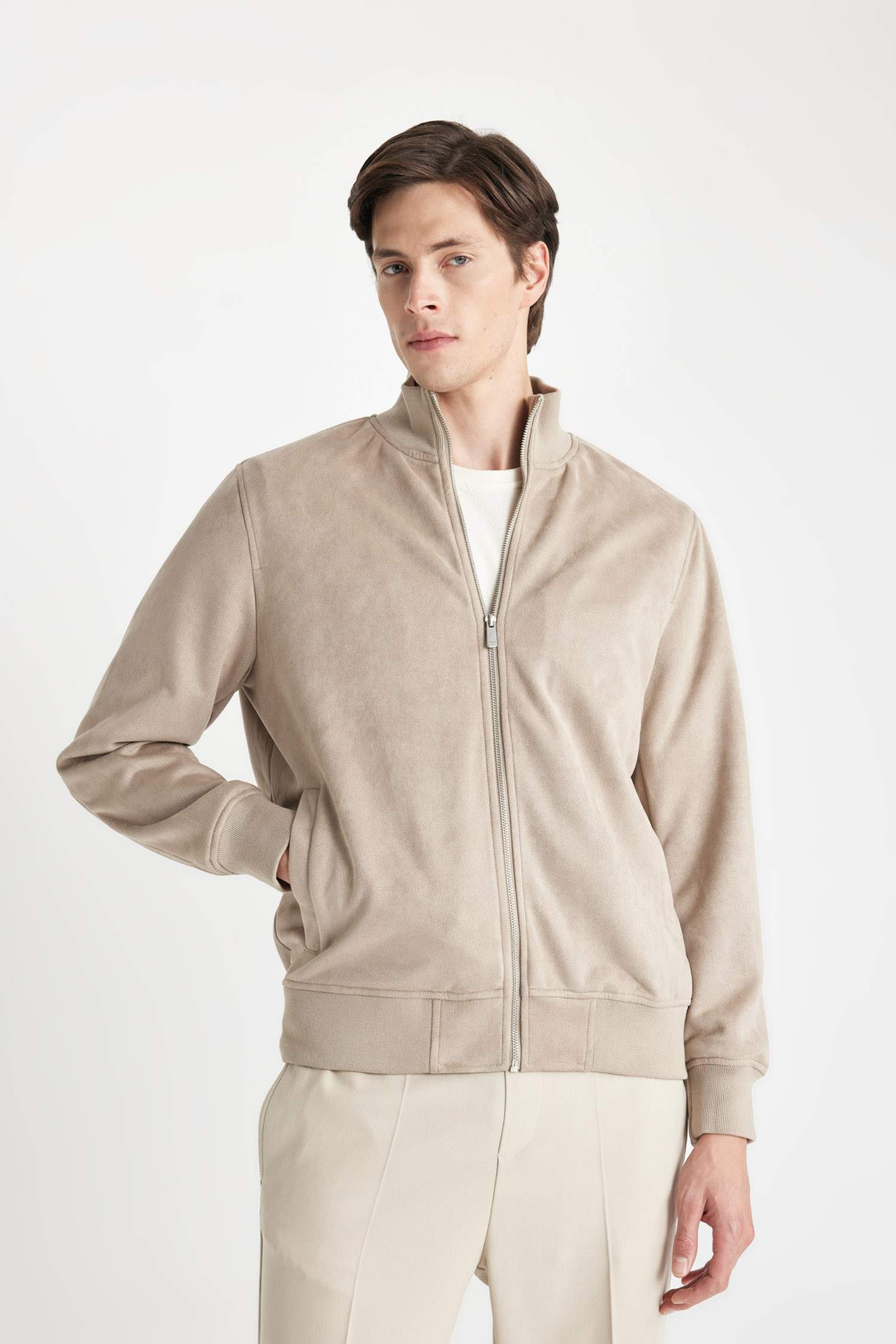 Slim Fit Dar Kesim Dik Yaka Astarlı Fermuarlı Cepli Süet Mevsimlik Baharlık Mont