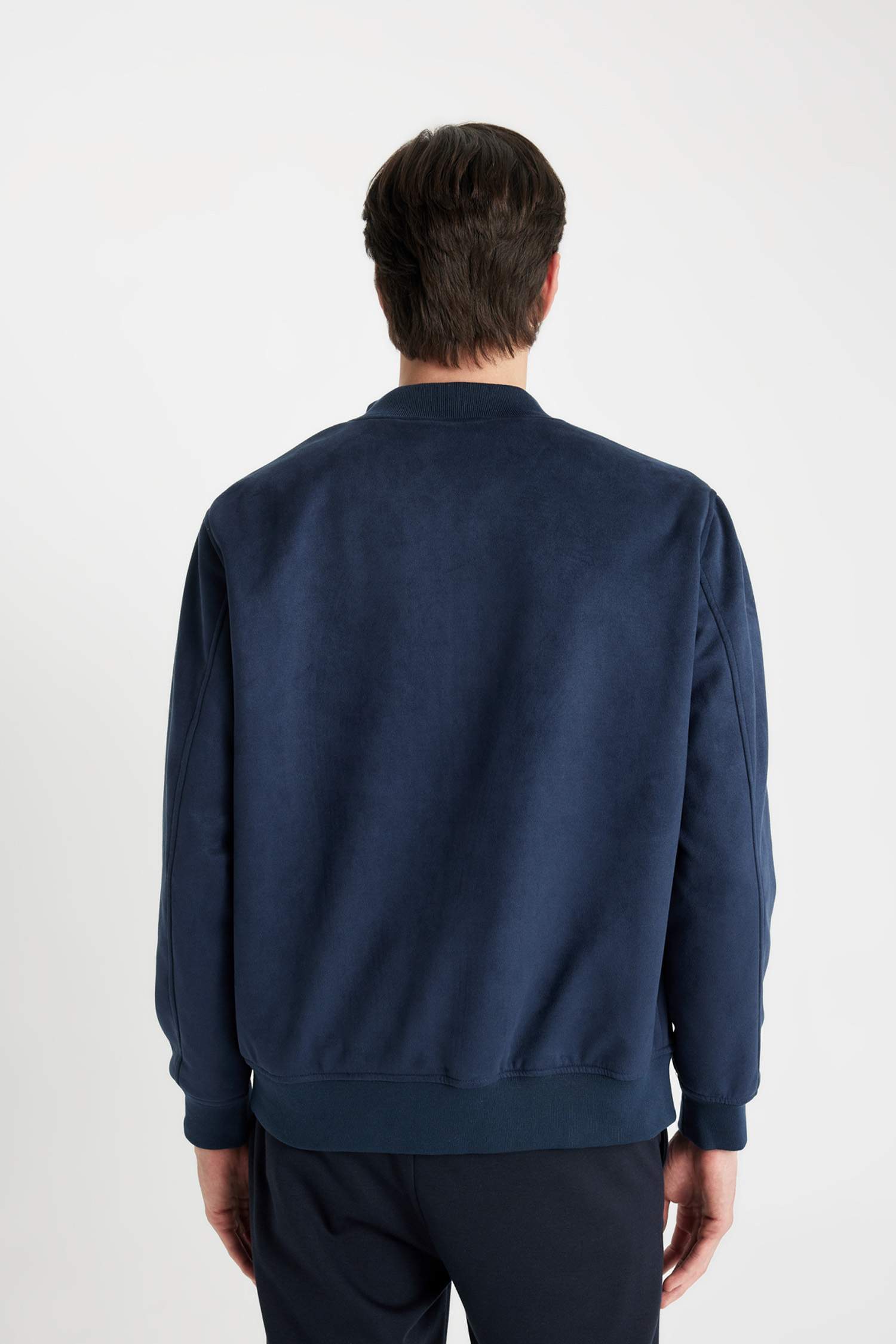 Slim Fit Dar Kesim Dik Yaka Astarlı Fermuarlı Cepli Süet Mevsimlik Baharlık Mont