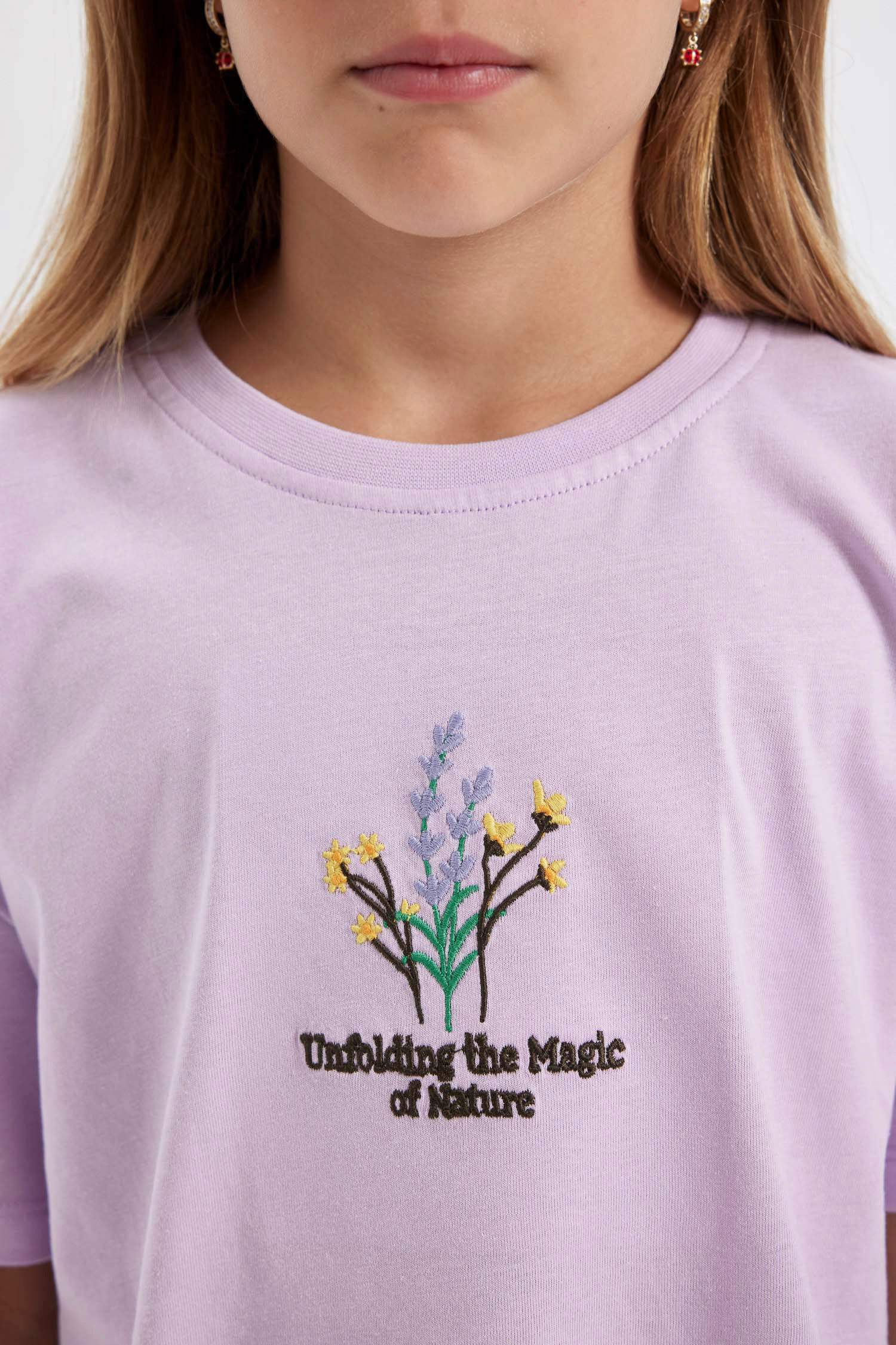 تيشيرت كروب بناتي فلورال نص ردن بياخة مستديرة