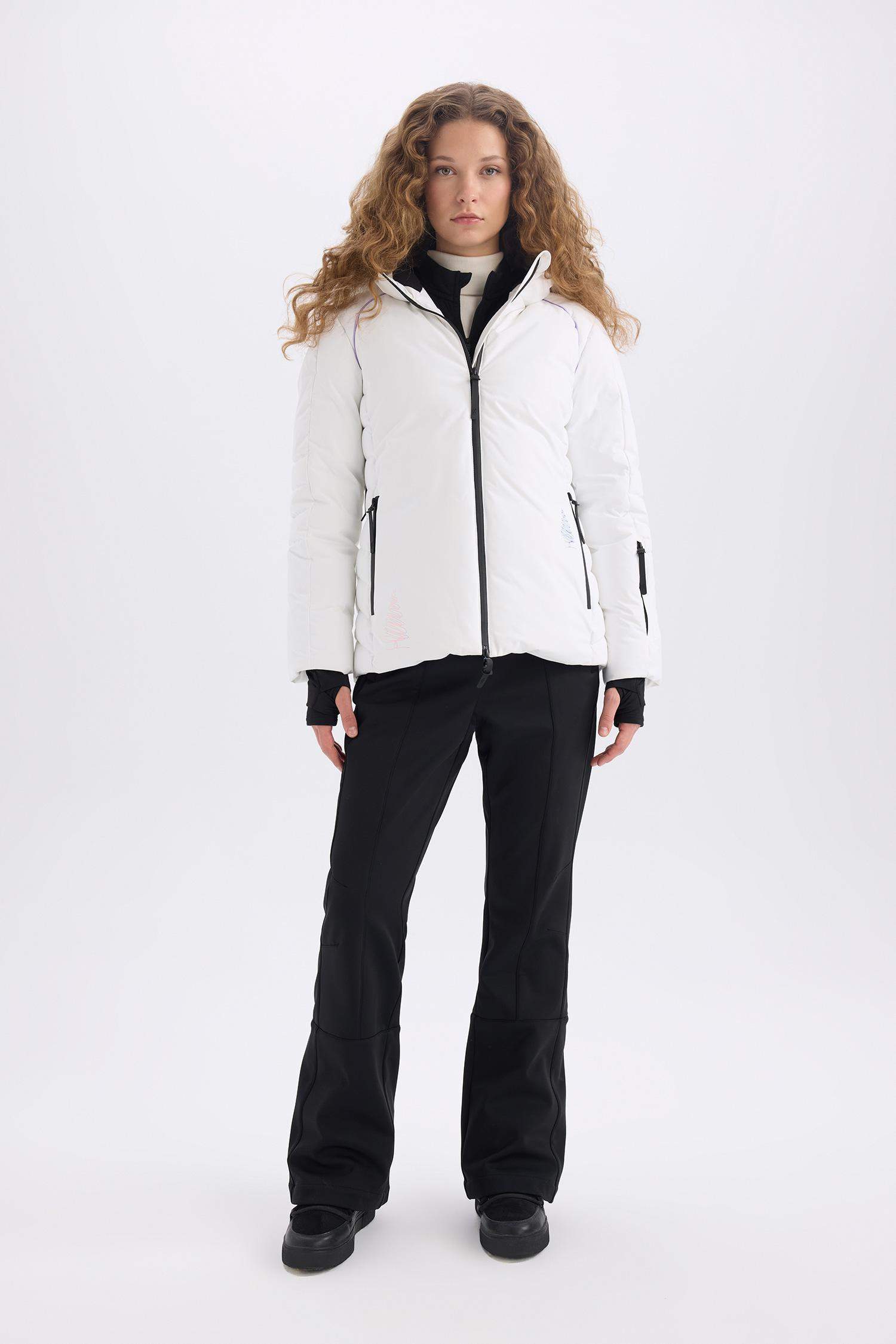 Kayak Montu Su İtici Rüzgar Geçirmez Kapüşonlu Sırt Baskılı Fermuarlı Ultra Korumalı