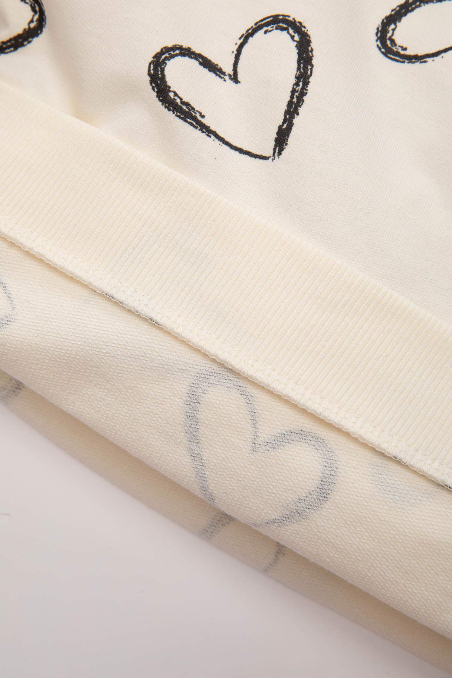 سيت بناتي سويت شيرت وبنطلون قصة عادية بطبعة قلب - قطعتين