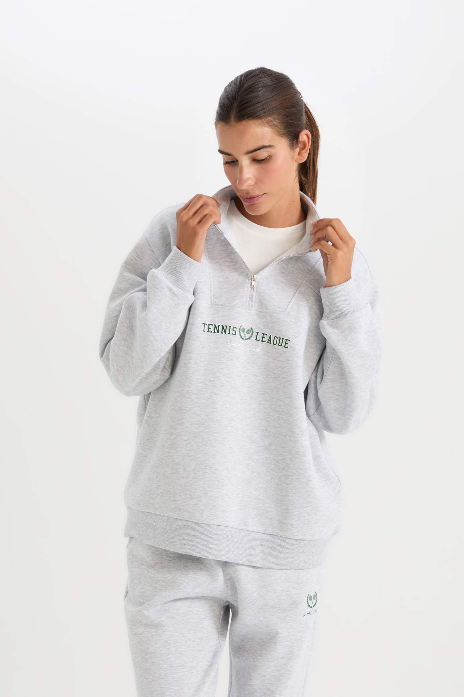 DeFactoFit Oversize Geniş Kalıp Dik Yaka Spor Baskılı Sporcu Sweatshirt