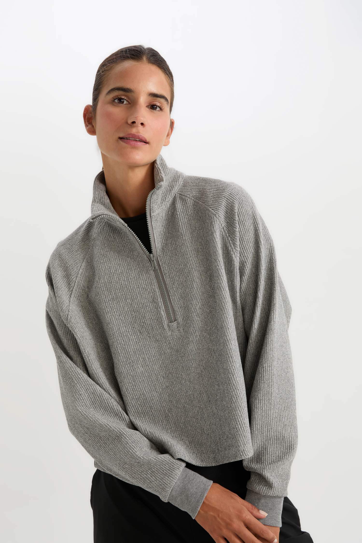 биік жаға Свитер