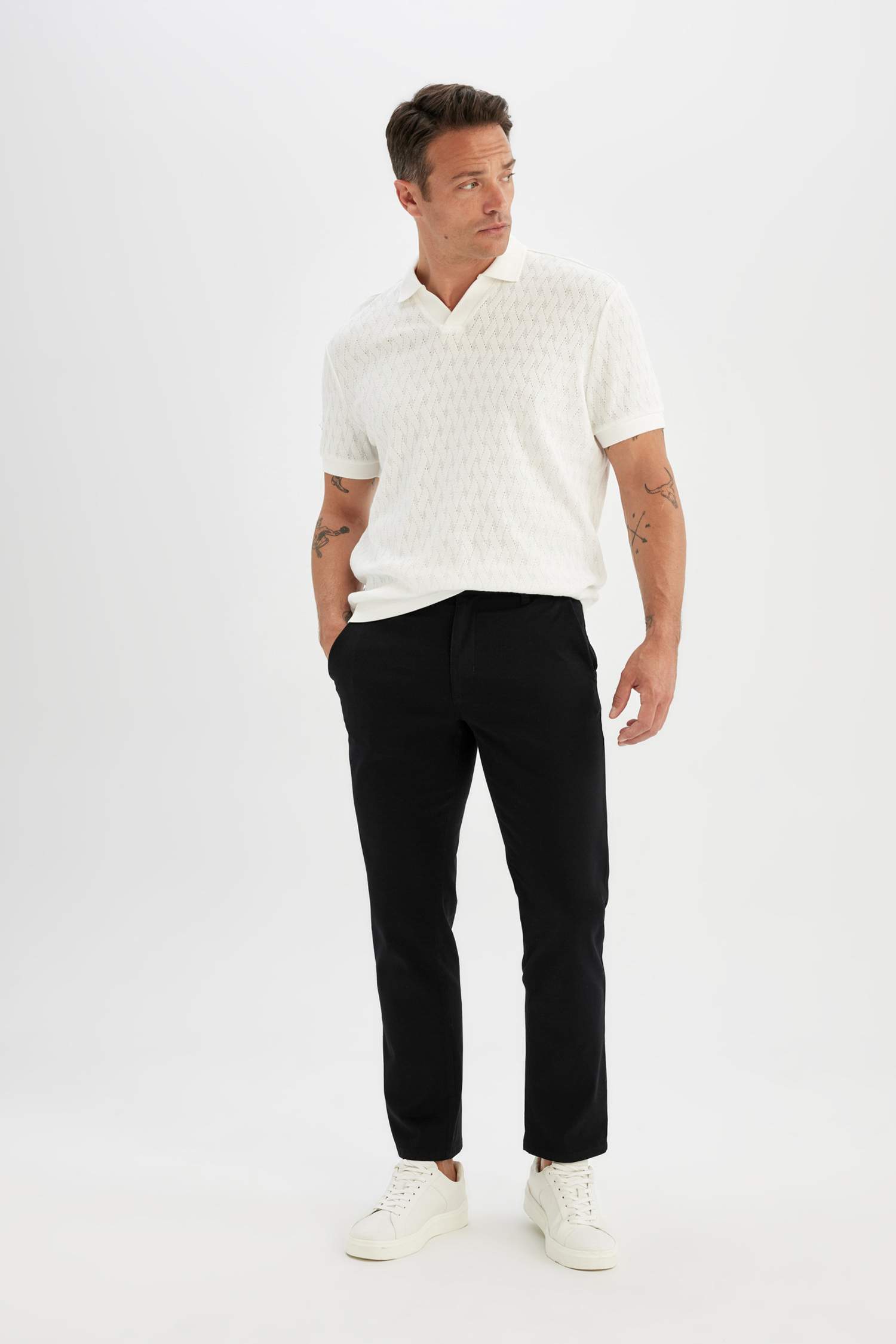 Брюки чиносы