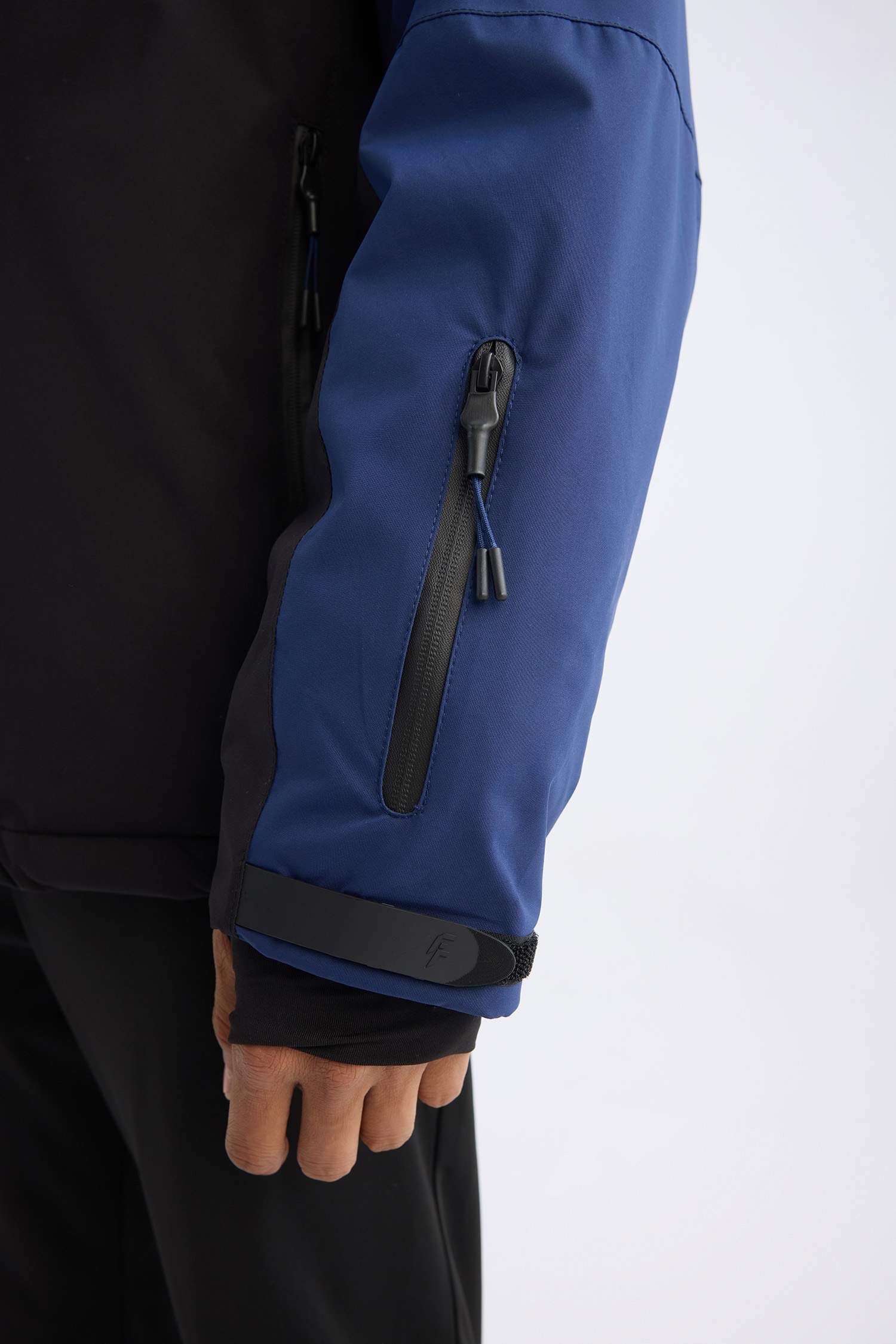 DeFactoFit Hooded Fleece Lined Zippered Waterproof Ski Jacket