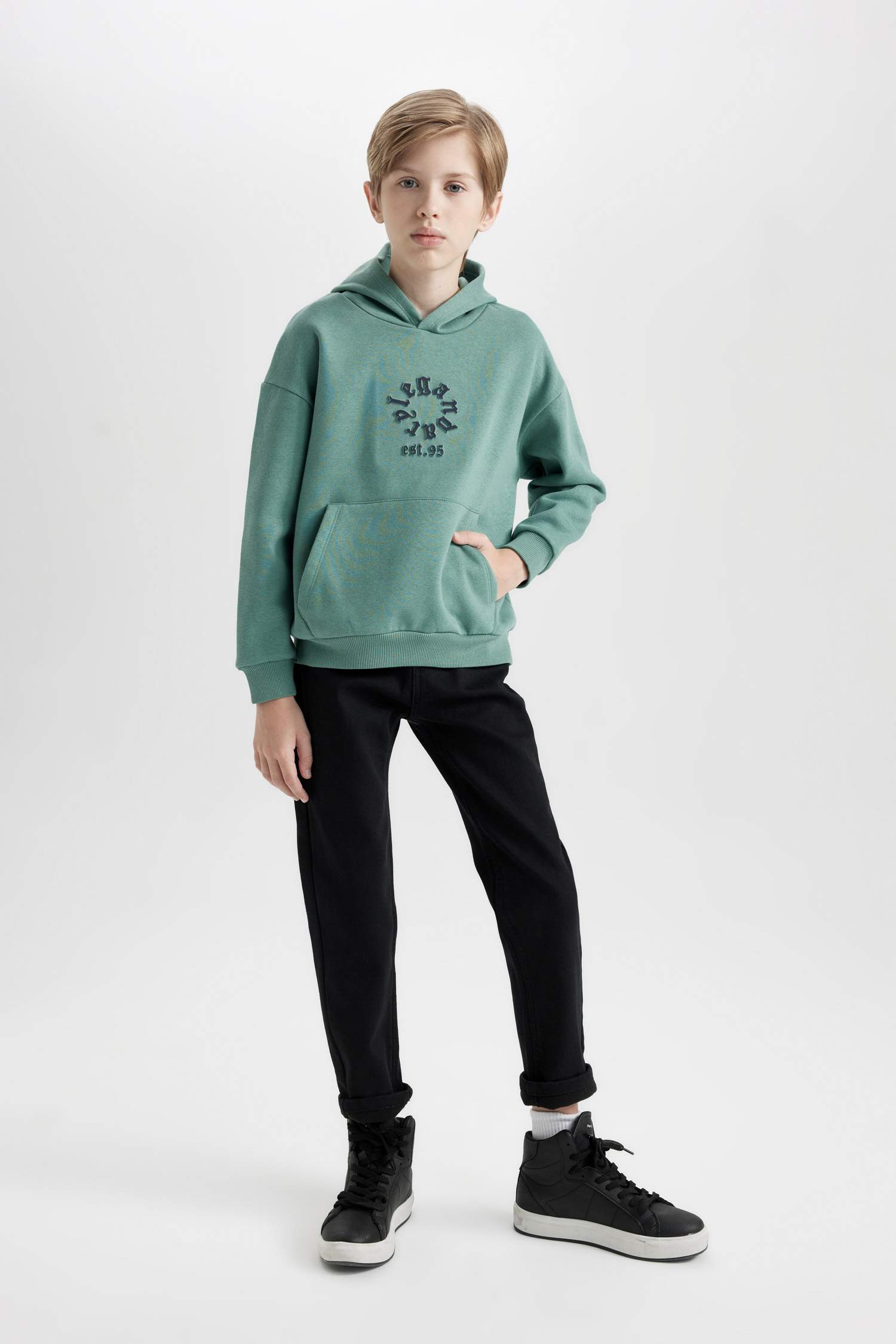 Erkek Çocuk Oversize Geniş Kalıp Kapüşonlu Cepli Sweatshirt