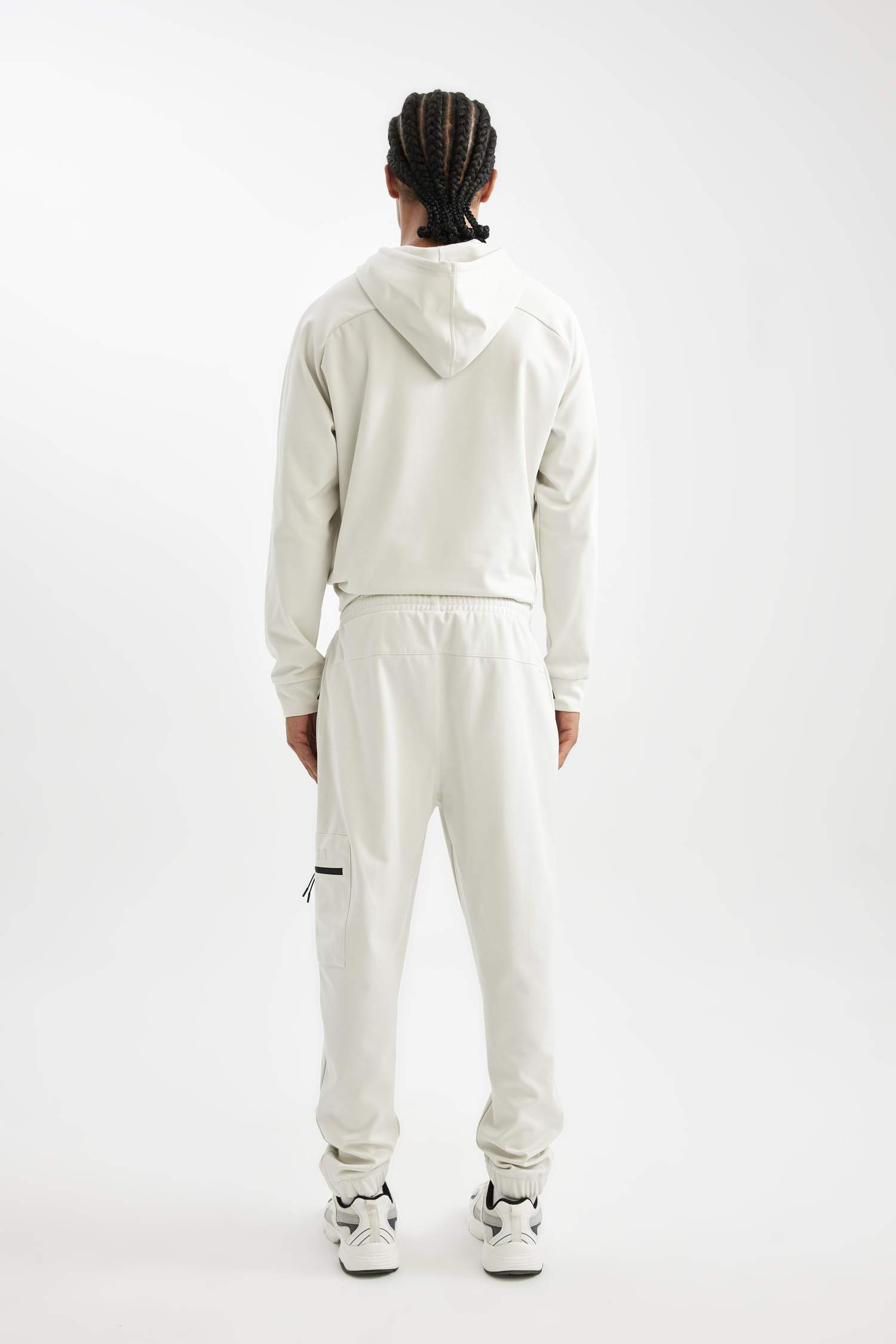 Джоггеры стандартного кроя, DeFactoFit