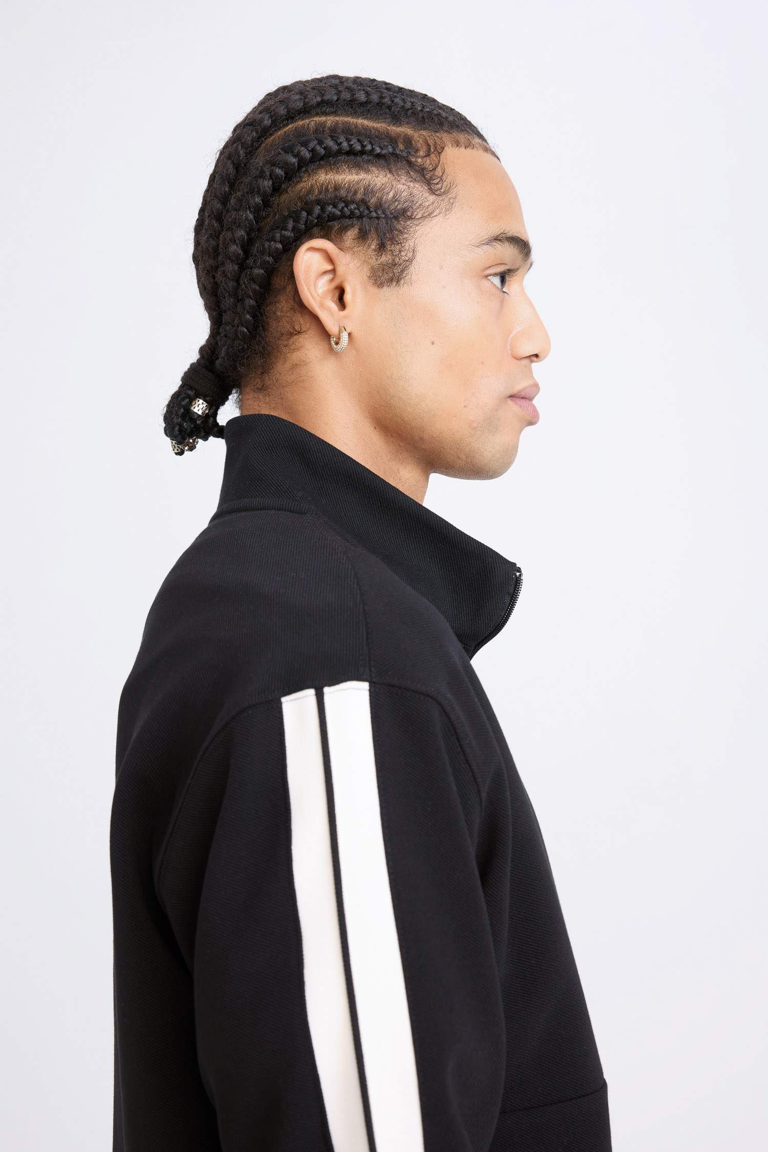 Standart Fit Dik Yaka Fermuarlı Sporcu Sweatshirt