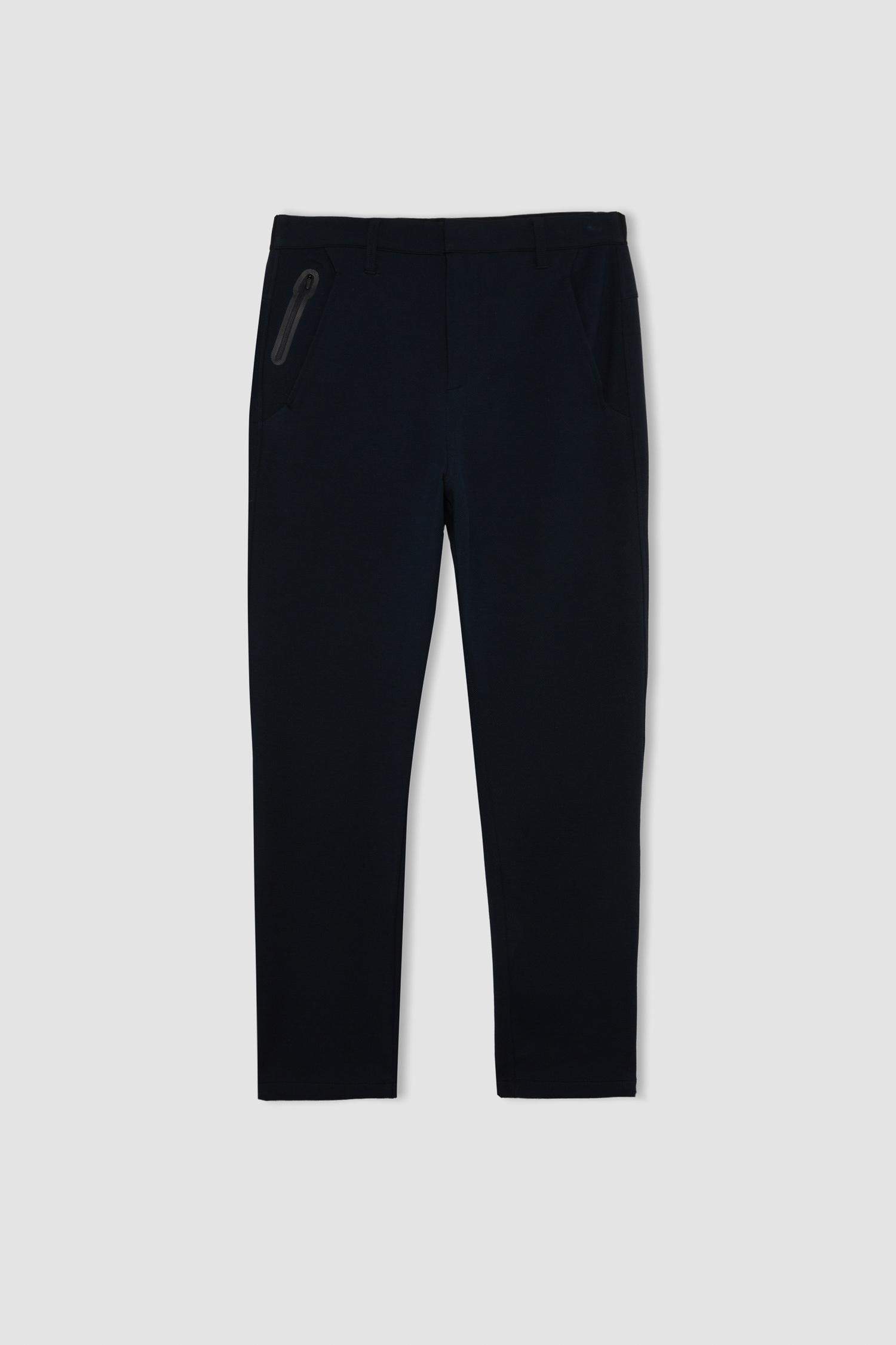 DeFactoFit Sporcu Jogger Eşofman Altı Slim Fit Dar Kesim Standart Paça Cepli Beli Lastikli