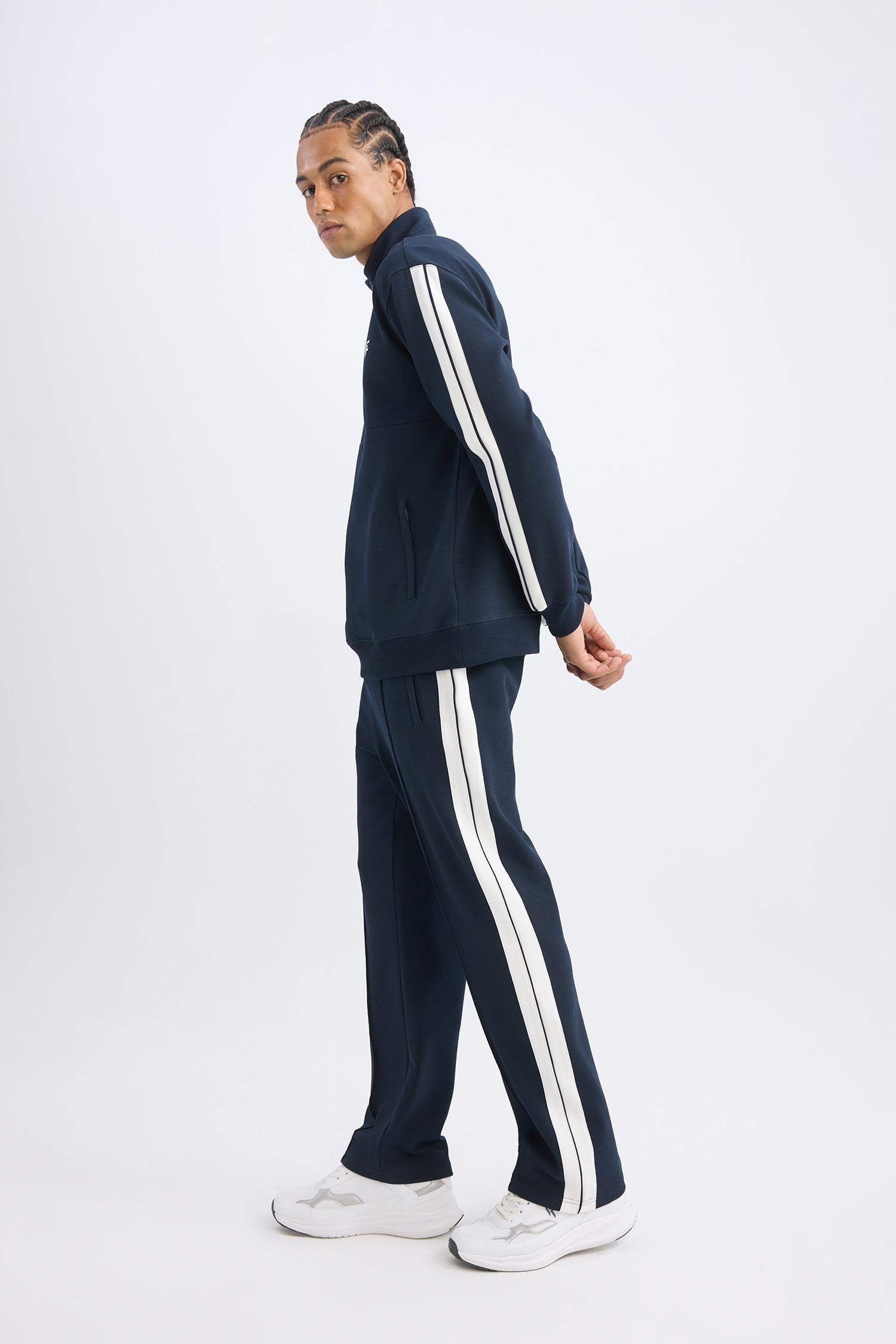 стандарт пішім стандарт етек Джоггер