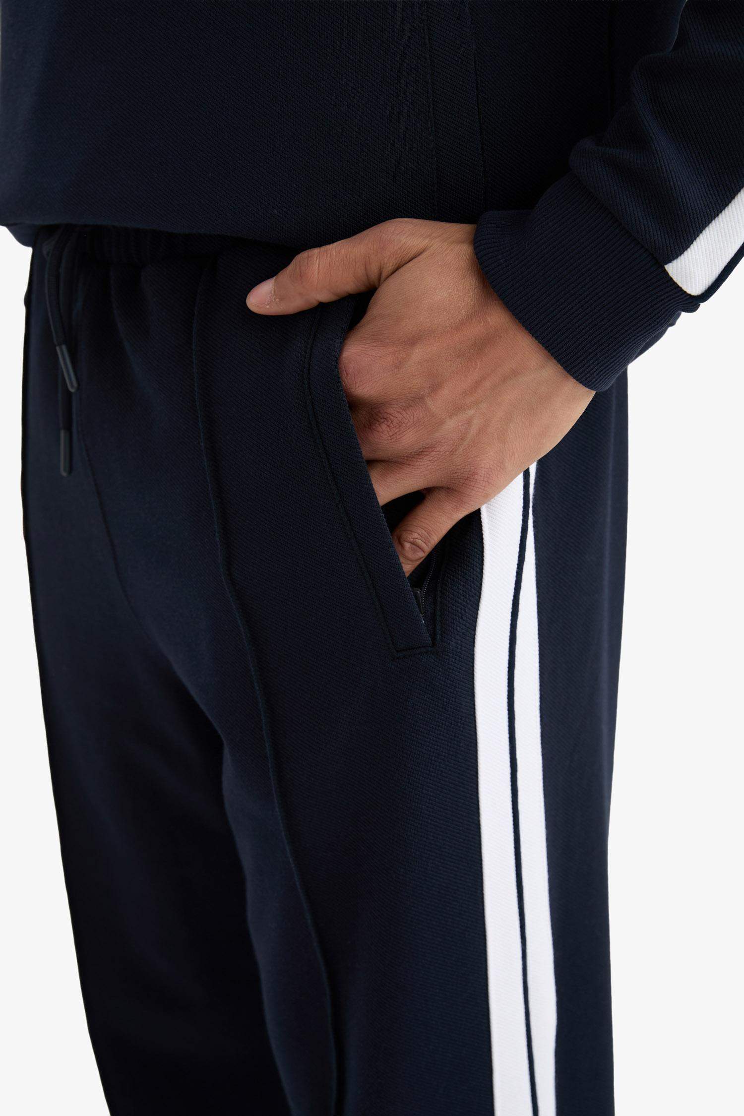 DeFactoFit Sporcu Jogger Eşofman Altı Standart Fit Standart Paça Beli Lastikli Cepli