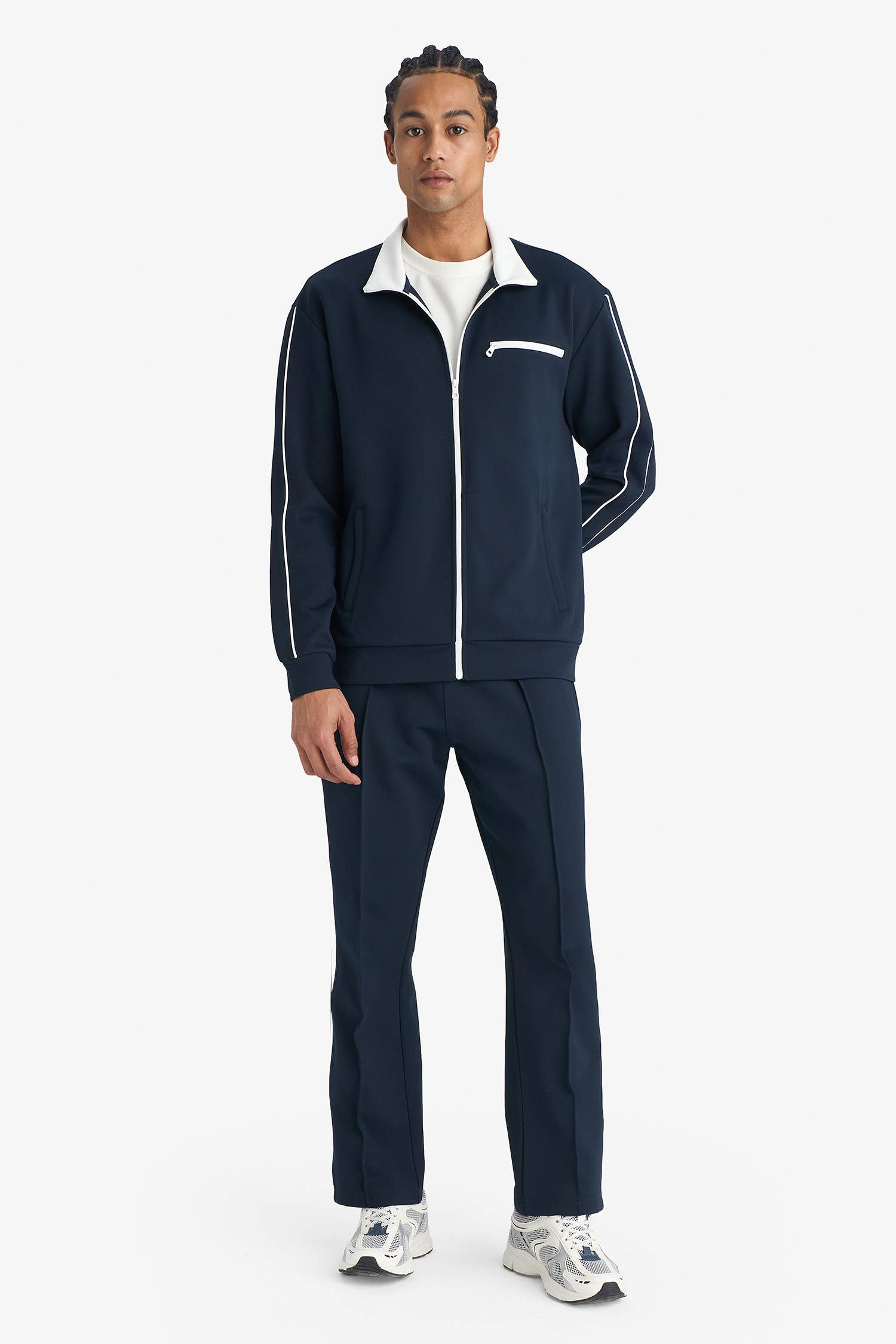 Standart Fit стандартты ұзындықтағы джоггер