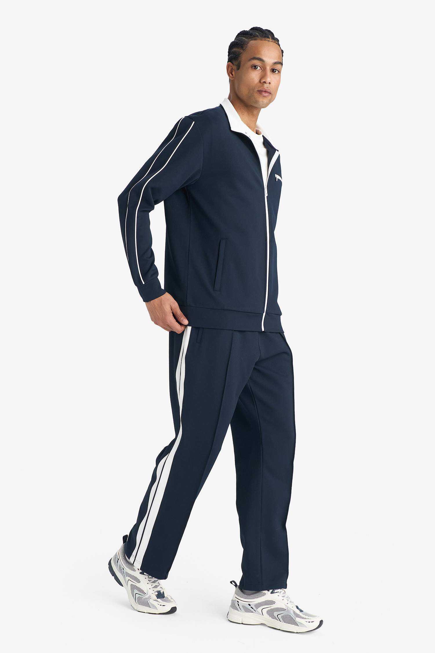 Standart Fit стандартты ұзындықтағы джоггер