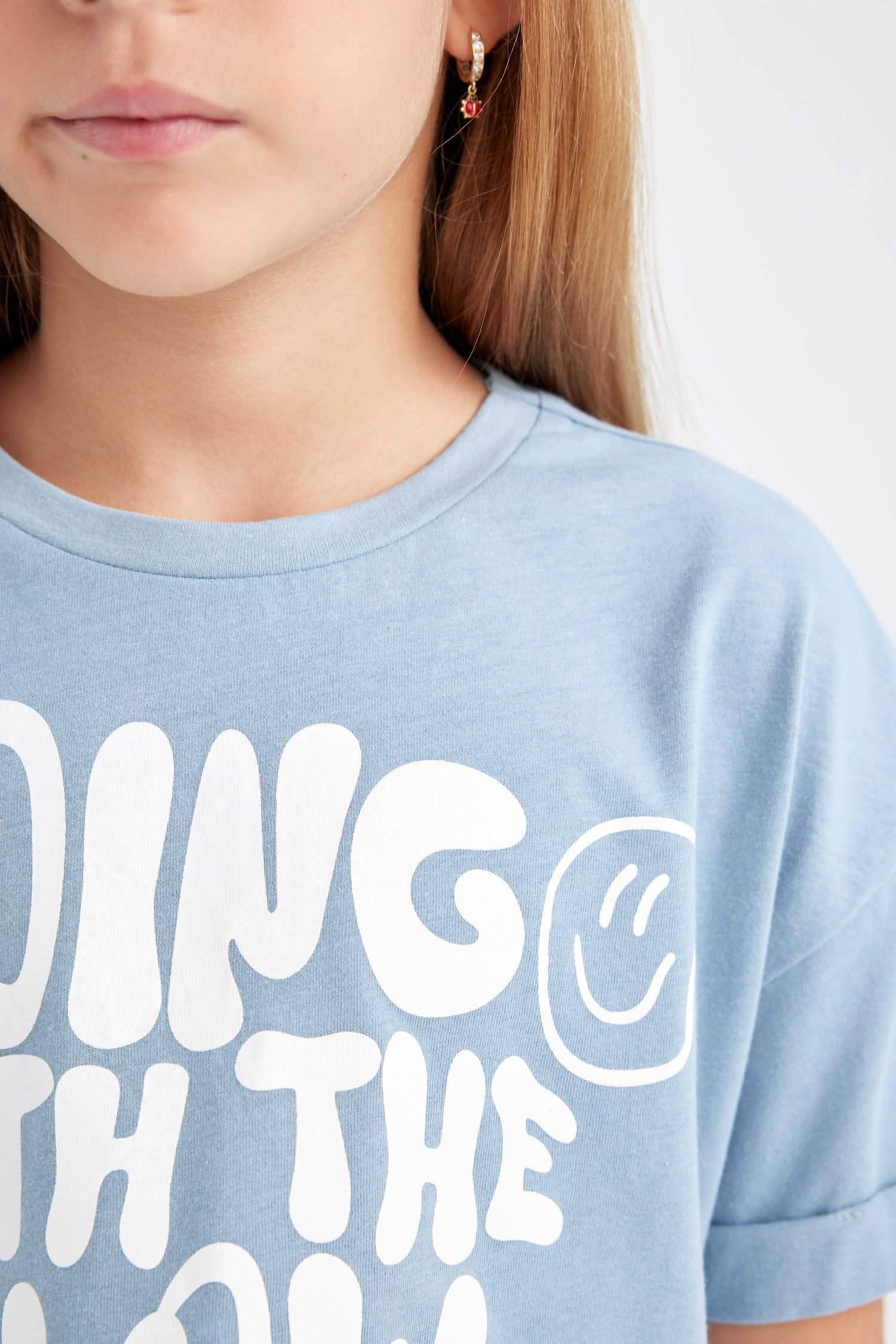 تيشيرت كروب بناتي نص ردن مطبوع بياخة مستديرة