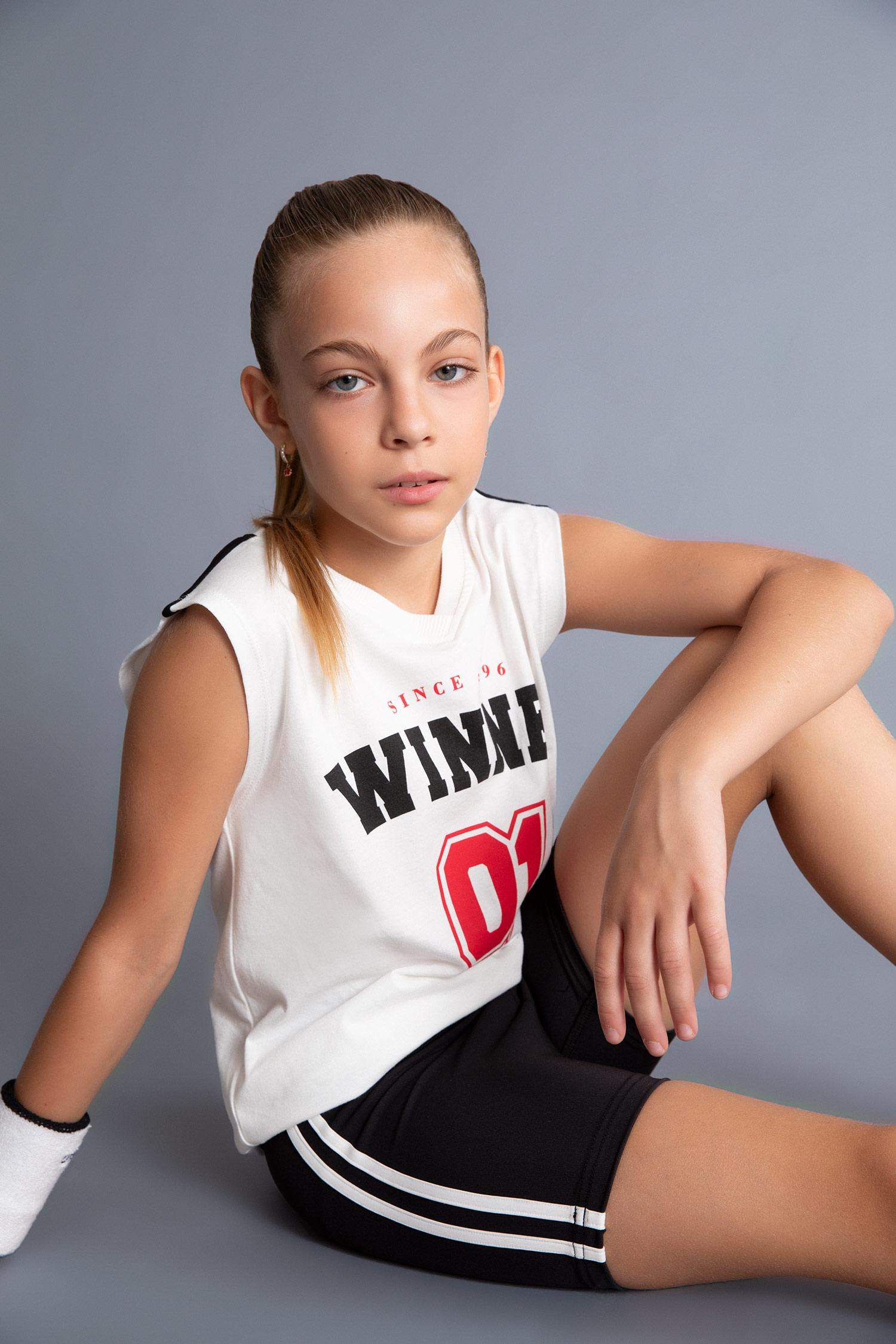 ستريج قصير بناتي