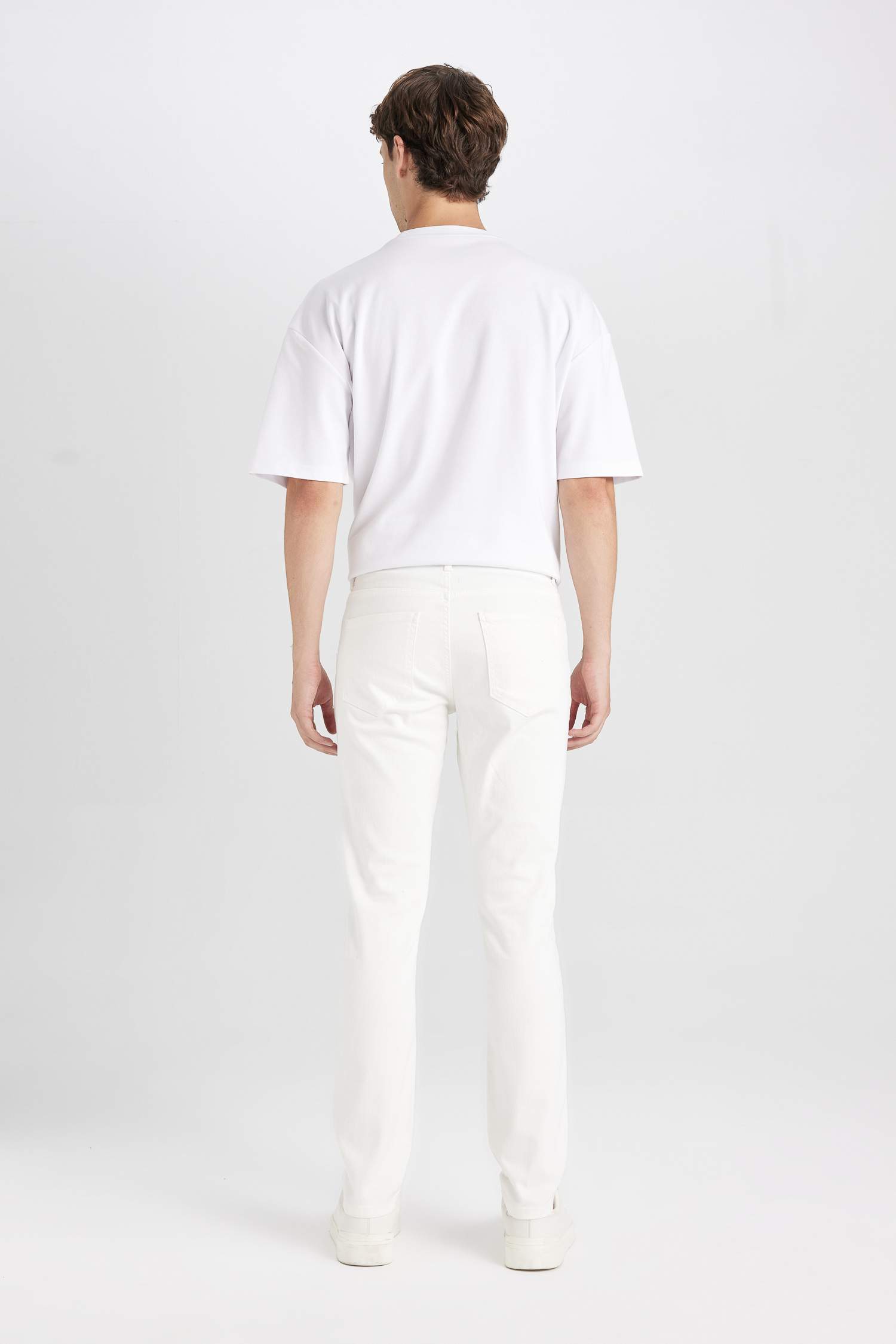 Pedro Slim Fit Normal Waist Narrow Leg Jeans