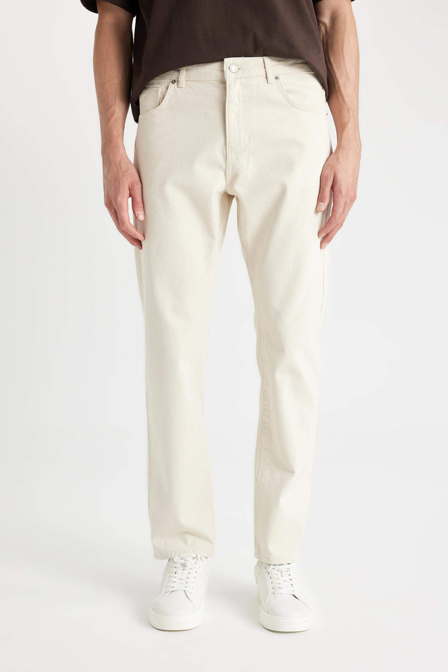 بنطلون جينز قصة مستقيمة وخصر عادي