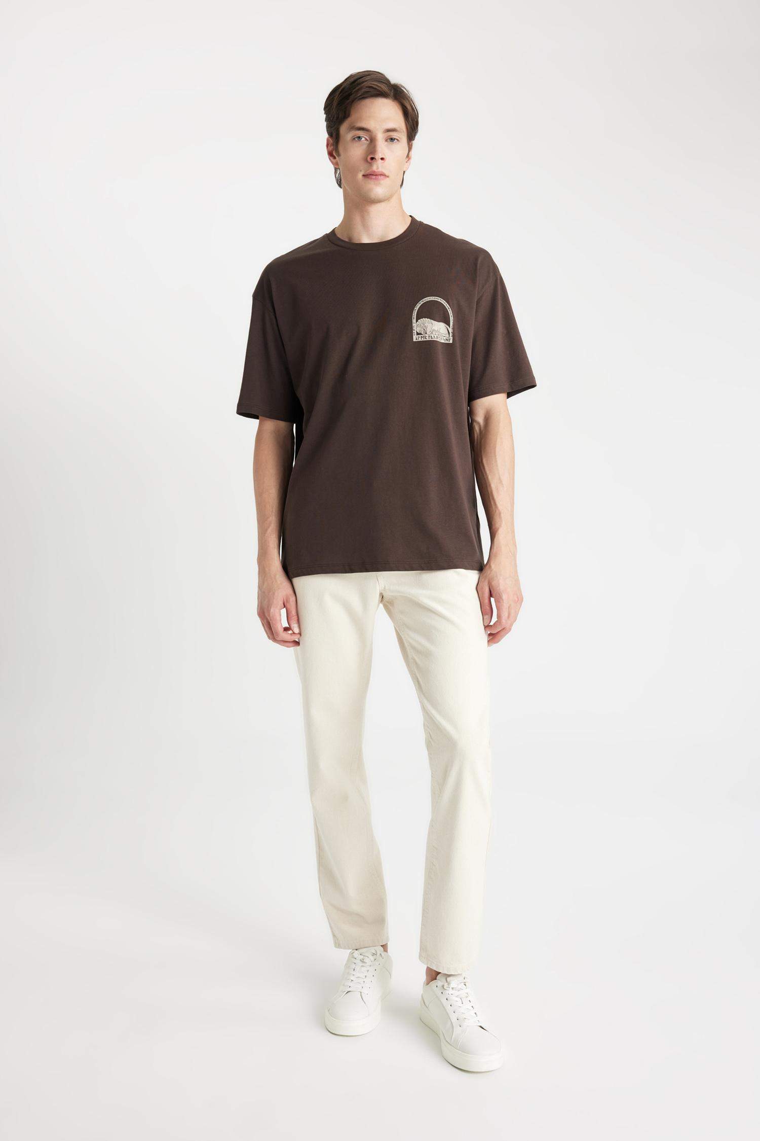 بنطلون جينز قصة مستقيمة وخصر عادي