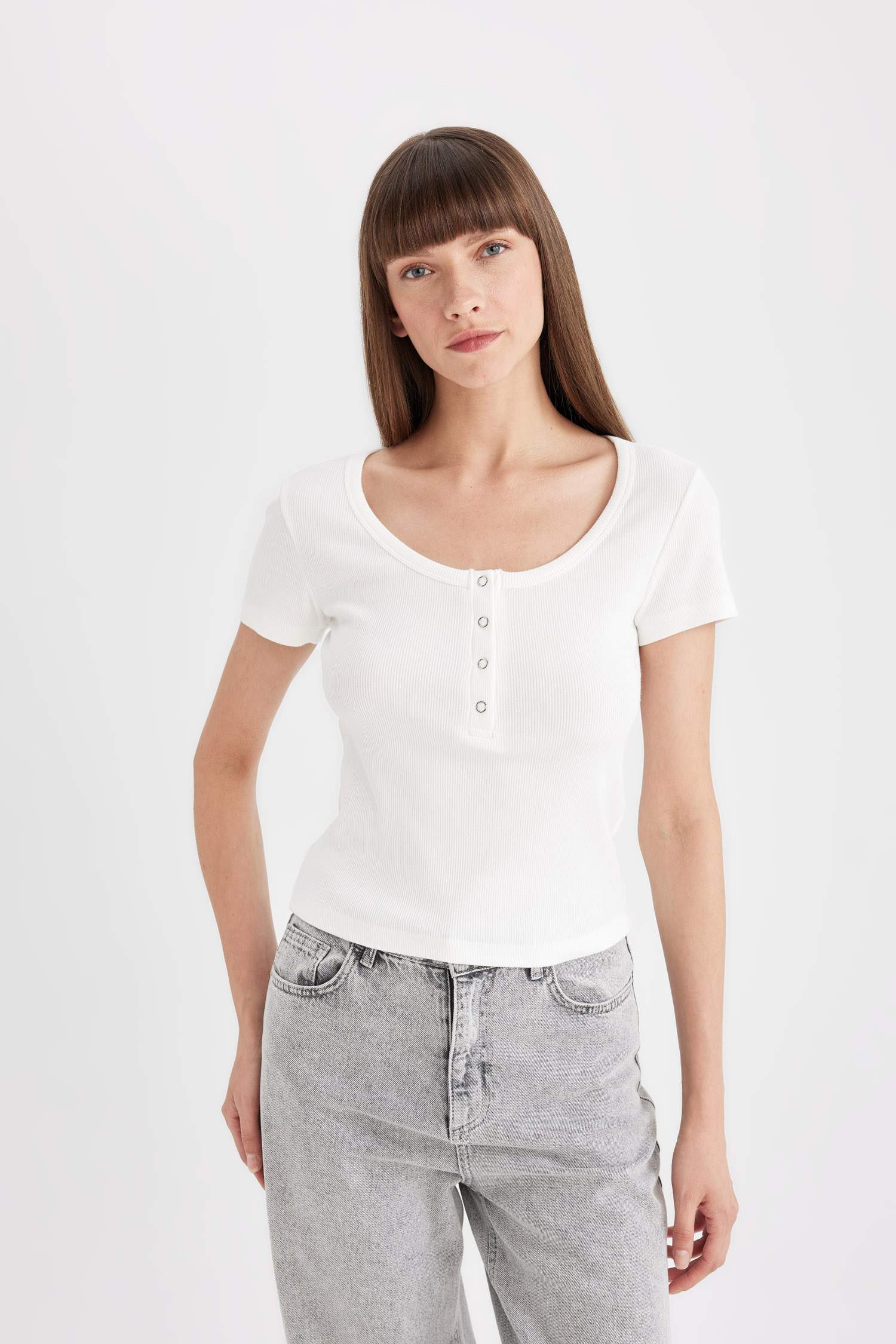 Slim Fit Dar Kesim Bisiklet Yaka Fitilli Kaşkorse Kısa Kollu Tişört