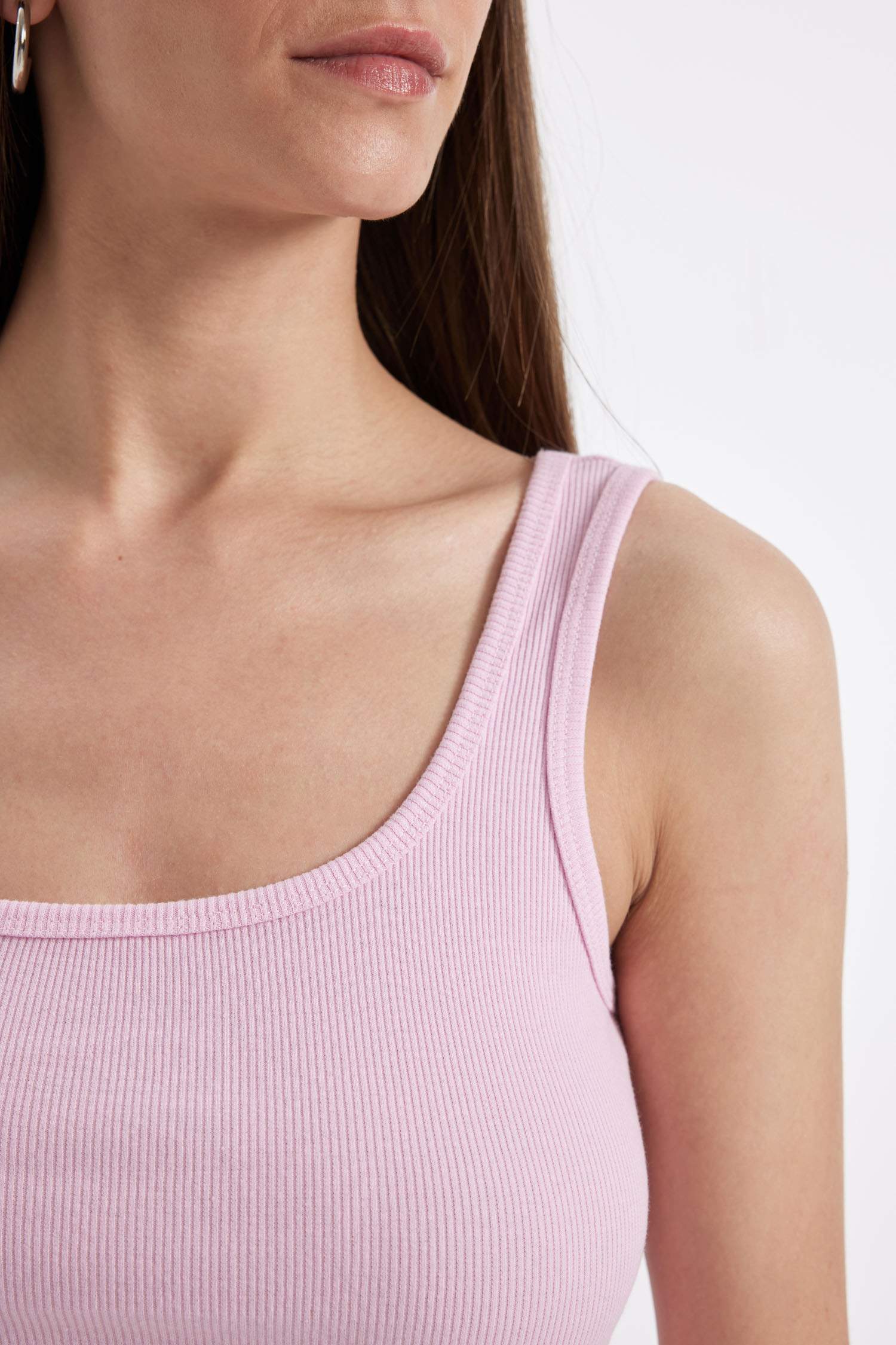 تانك توب مضلع سليم فيت بياقة مربعة