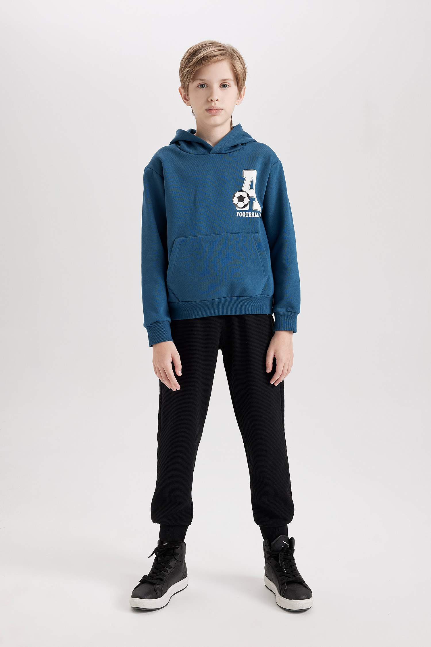 Erkek Çocuk 2'li Takım Baskılı Kapüşonlu Kanguru Cepli Sweatshirt Jogger Eşofman Altı