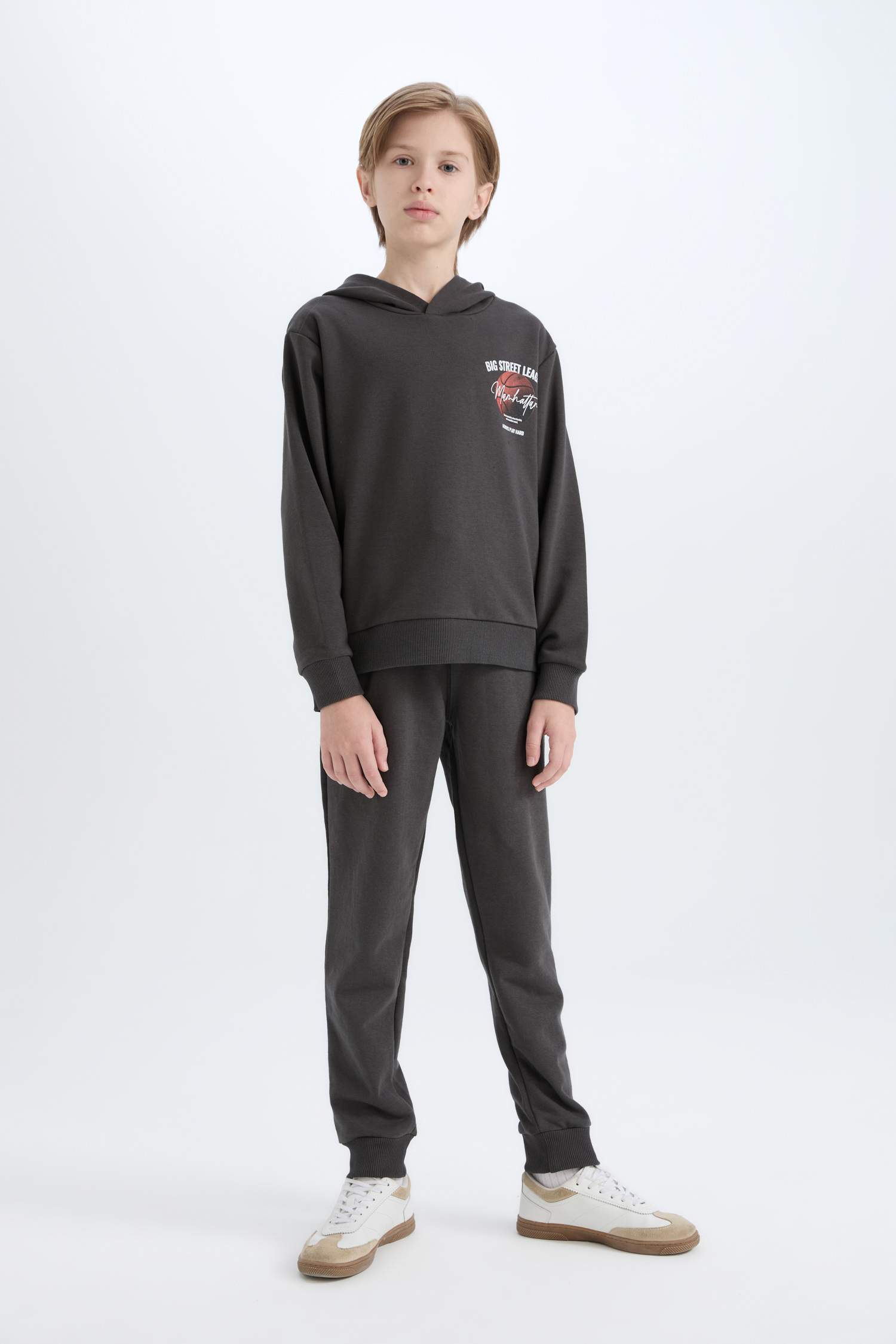 Erkek Çocuk 2'li Takım Kapüşonlu Baskılı Sweatshirt Beli Lastikli Eşofman Altı