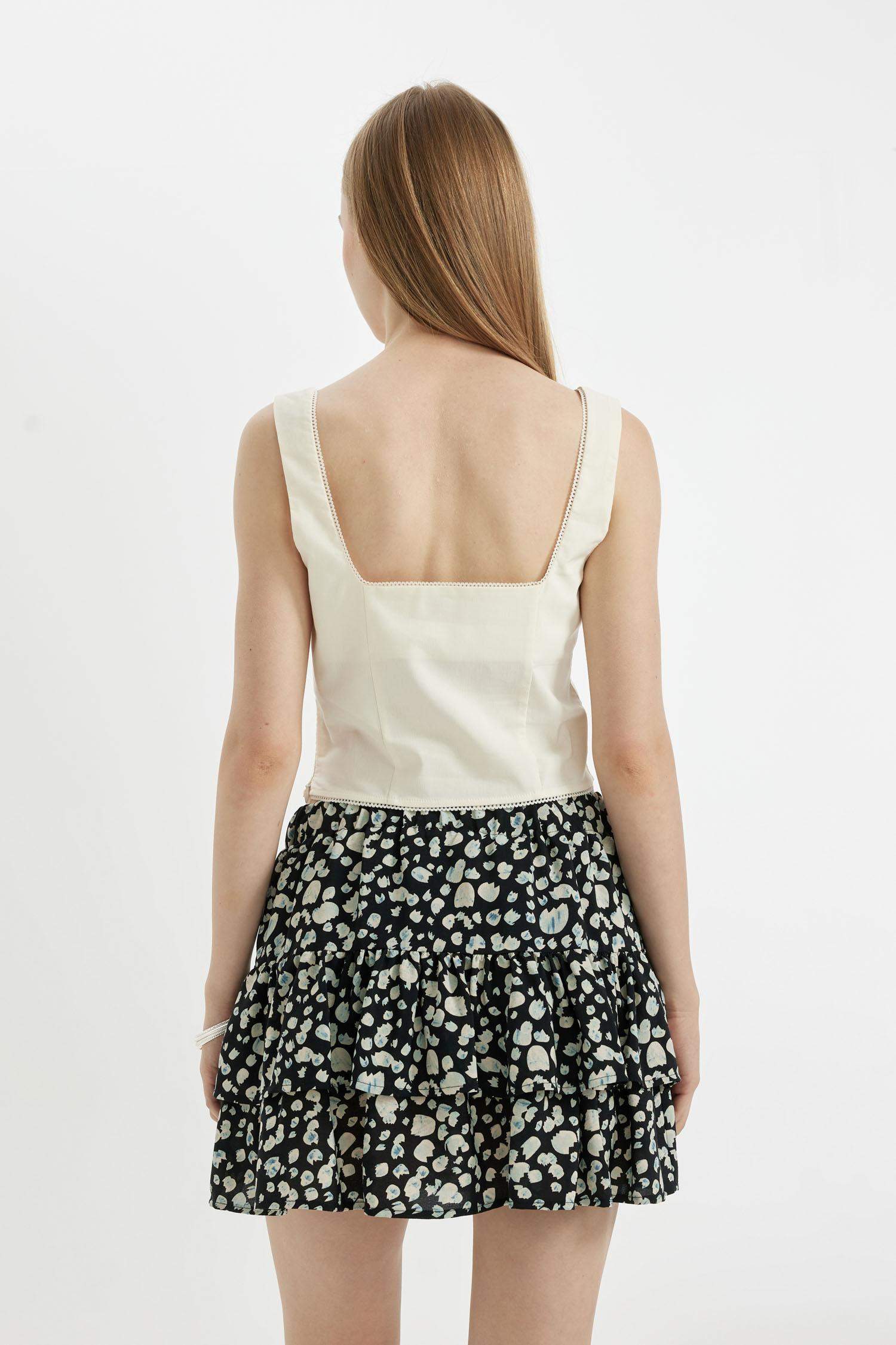 بلوزة بدون ردن بنغالي