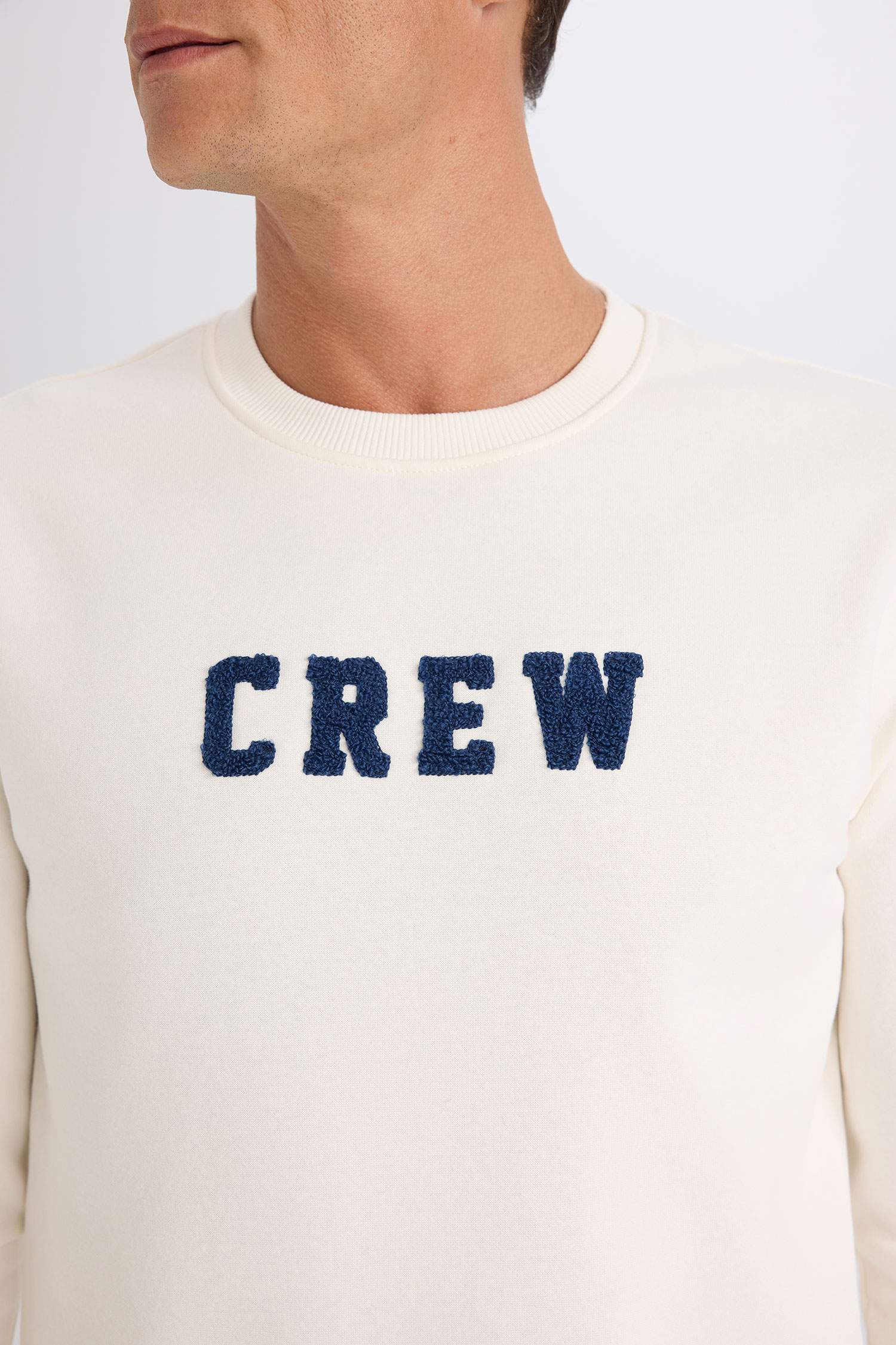 Relax Fit Bisiklet Yaka Nakışlı Kalın Sweatshirt