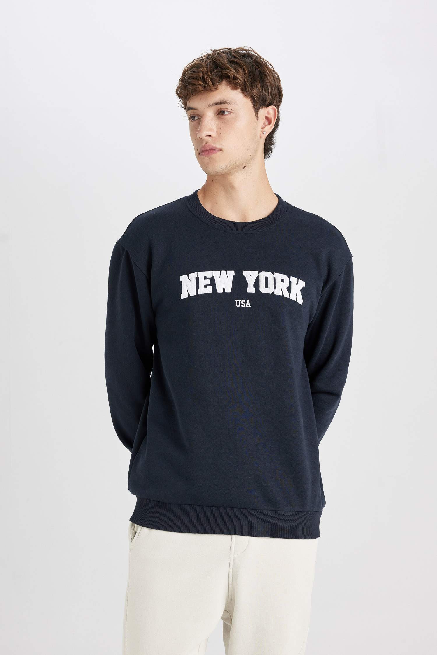 Relax Fit Bisiklet Yaka Baskılı Kalın Sweatshirt