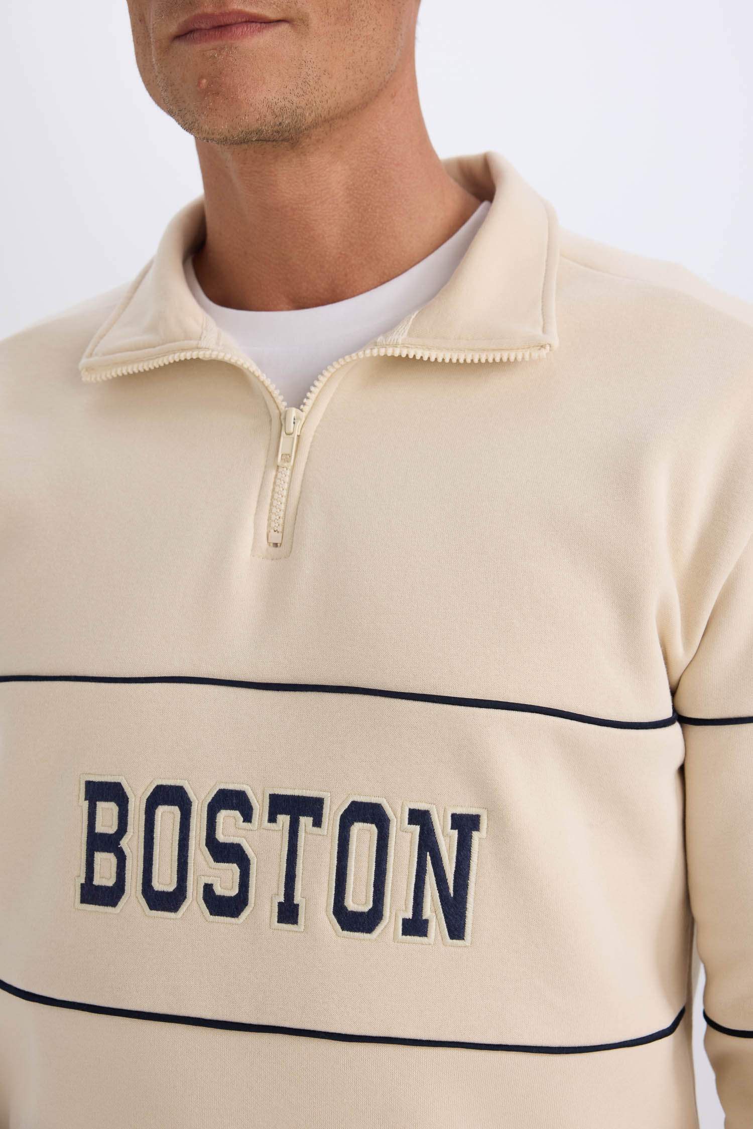 Relax Fit Dik Yaka Fermuarlı Baskılı Kalın Sweatshirt