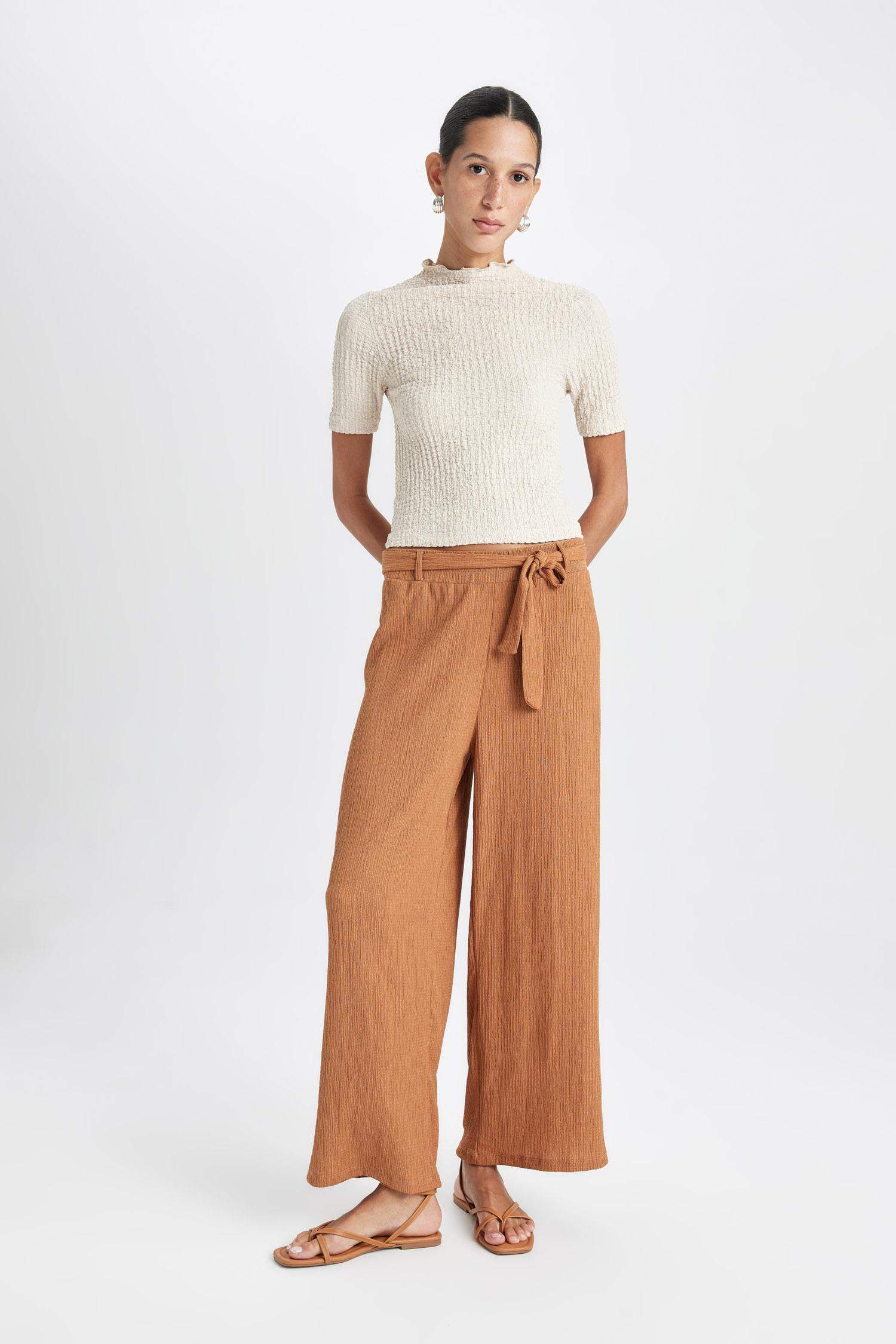 بنطلون كابري كولوت فيت برجل واسع