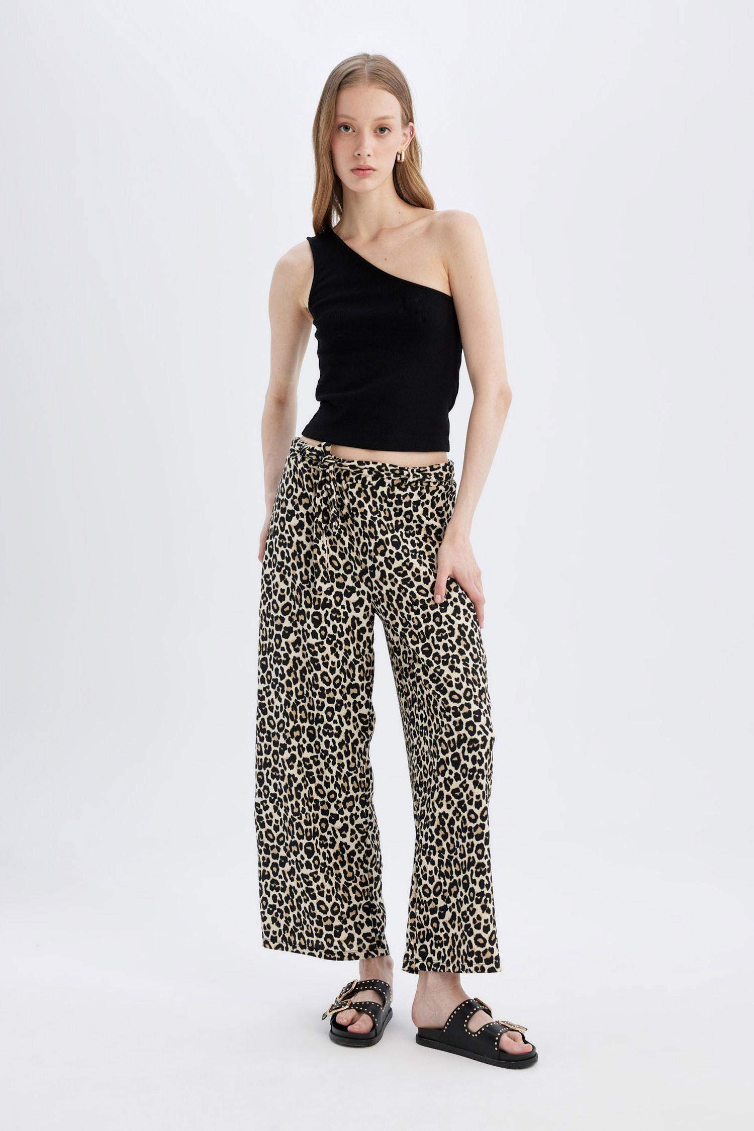 Culotte Fit Wide Leg Capri