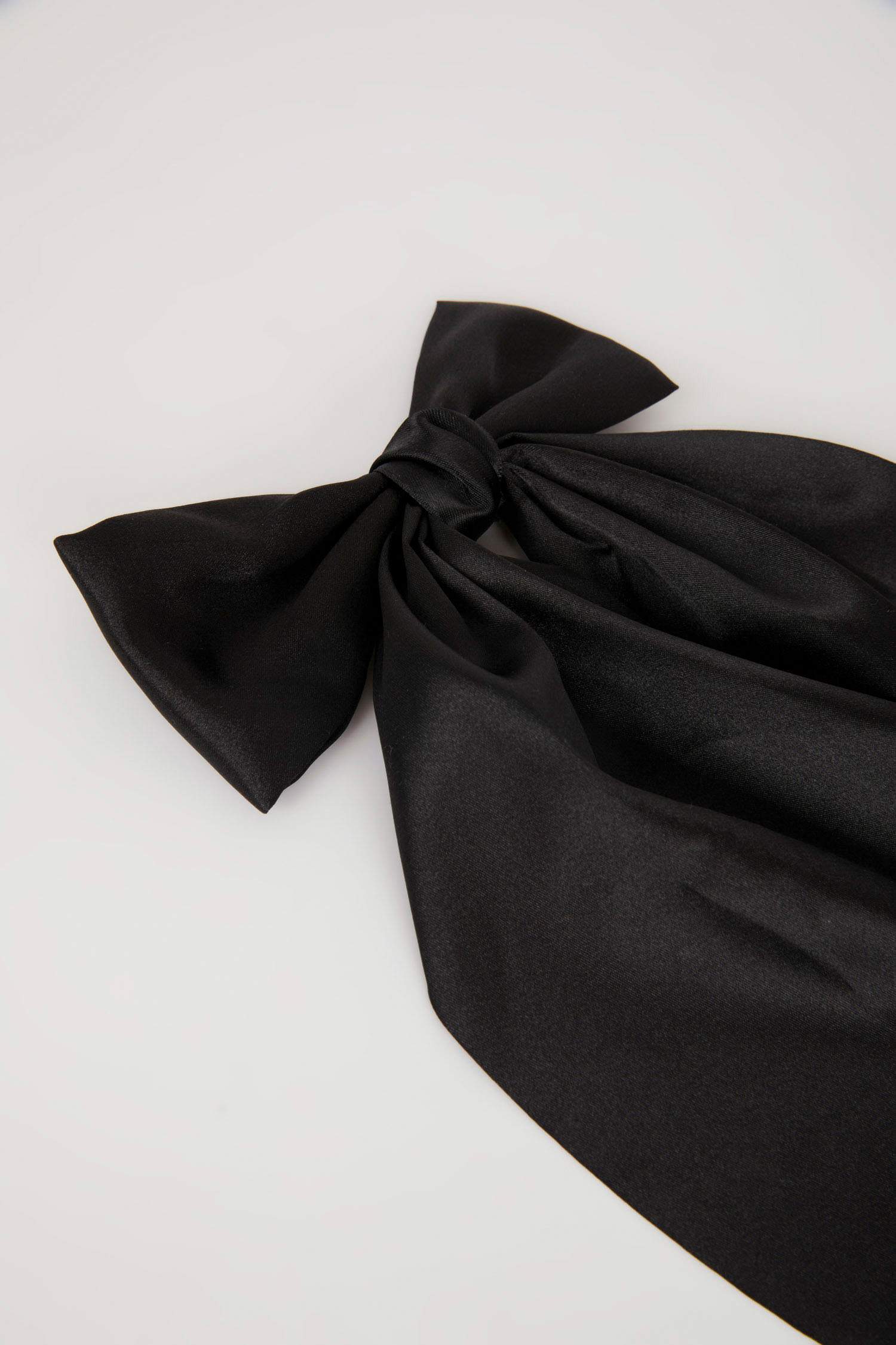 Siyah Kurdeleli Fiyonk Toka