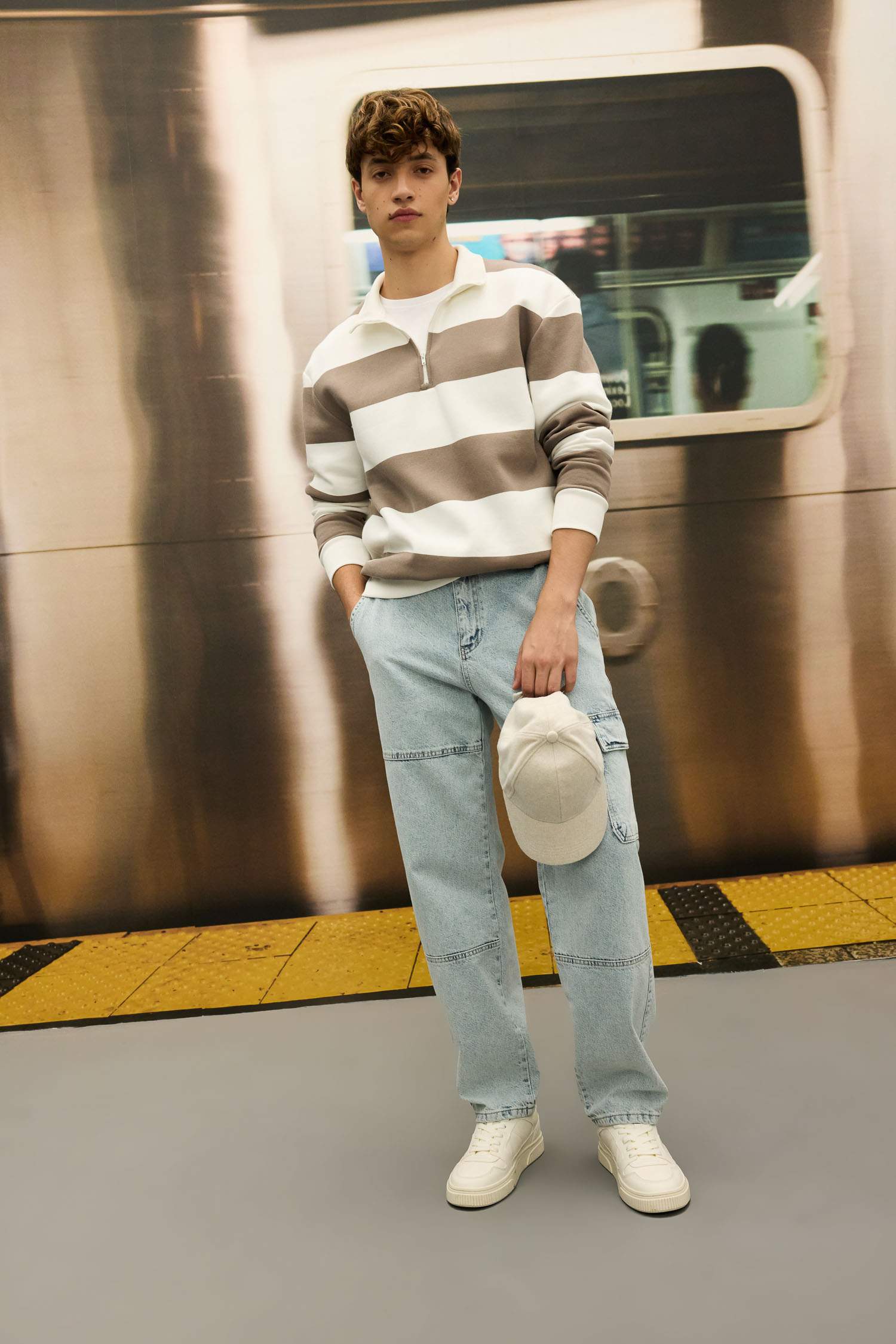 Wide Leg Normal Waist Jeans