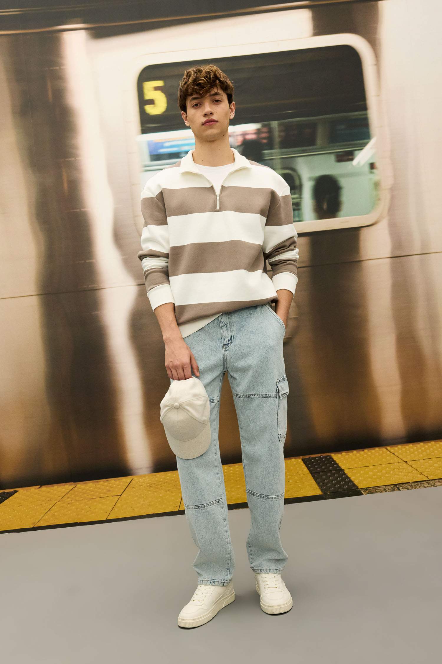 Wide Leg Normal Waist Jeans