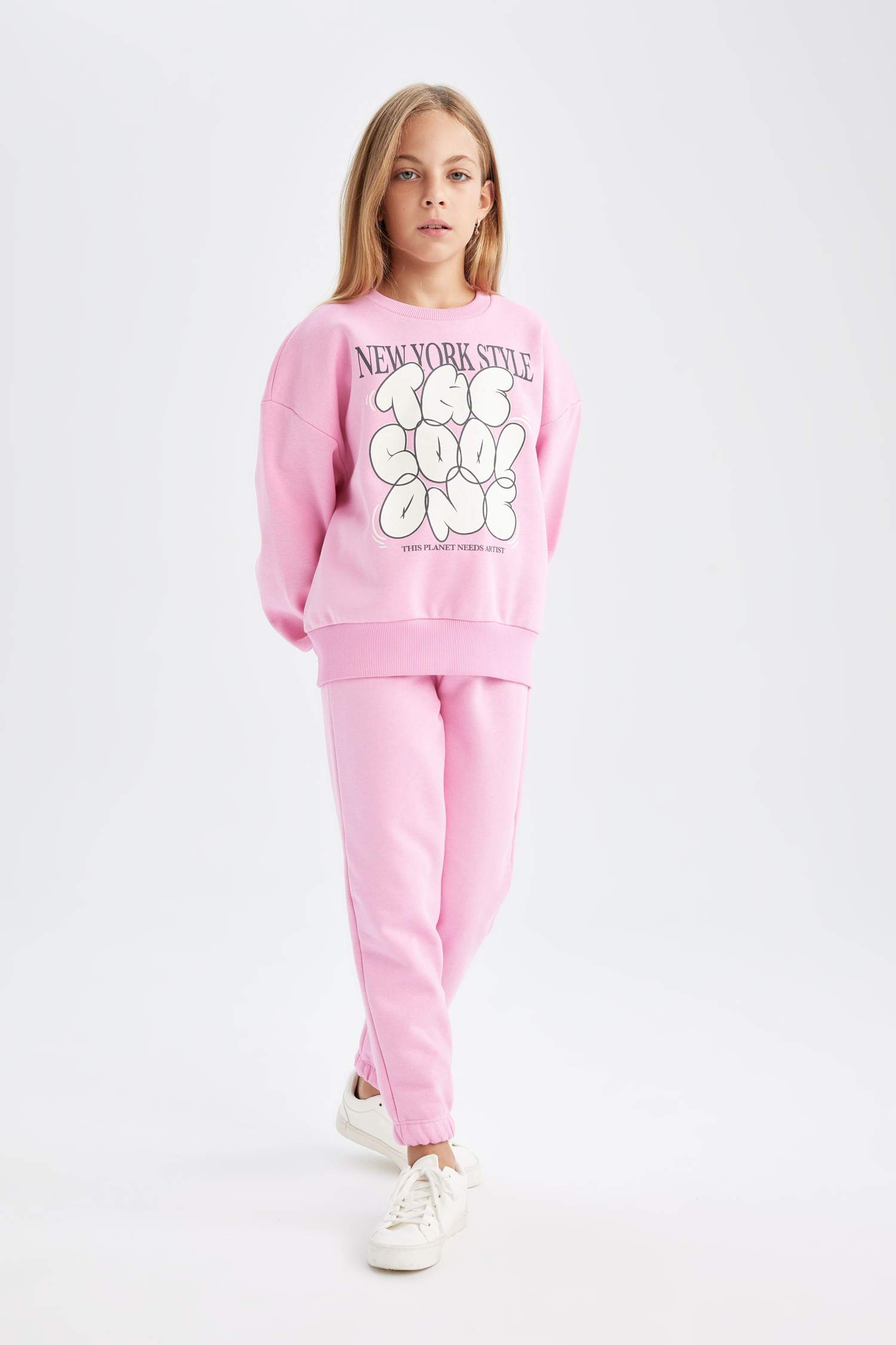 طقم بناتي سويت شيرت وسويت بانتس تقيل - قطعتين