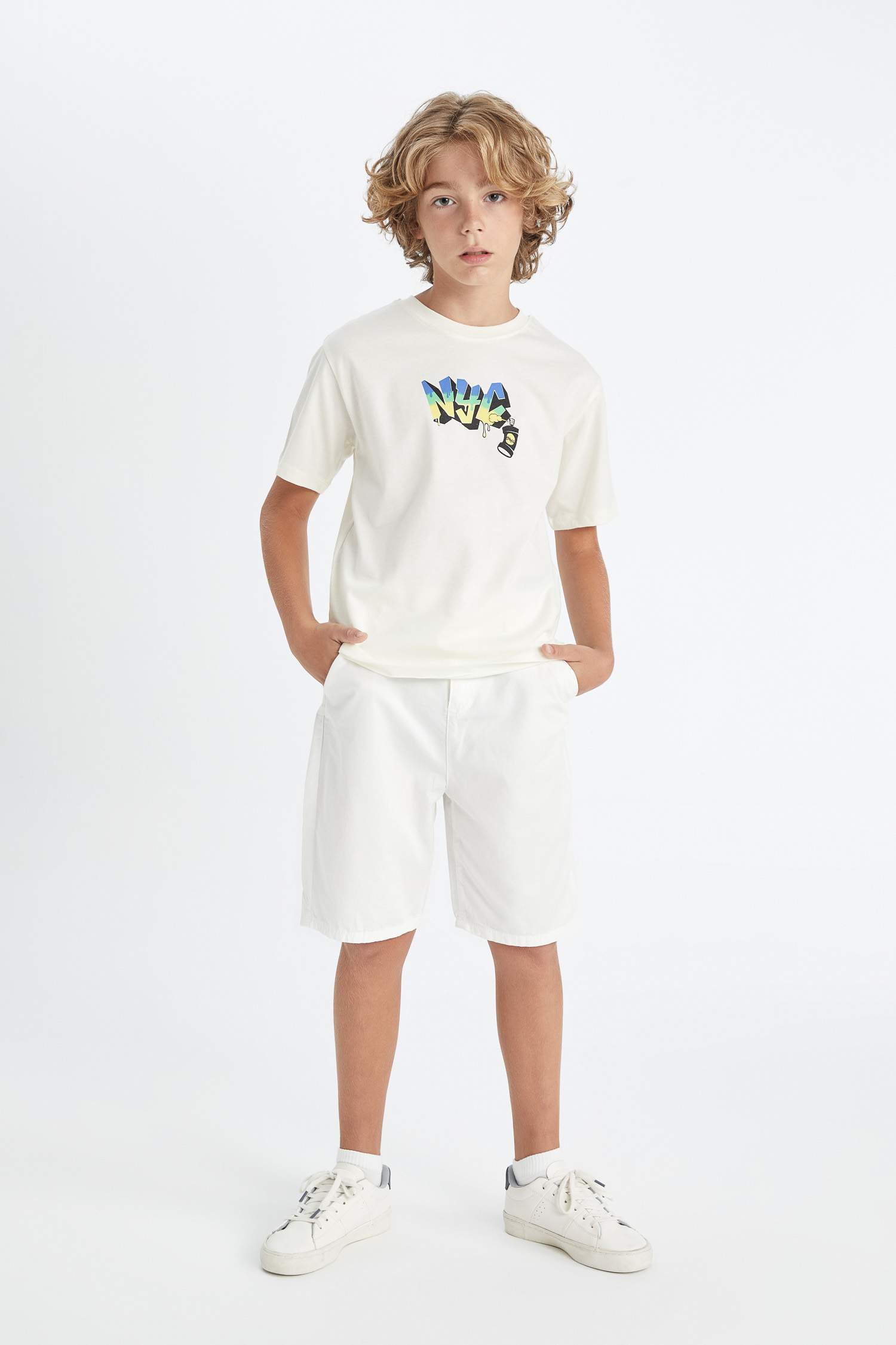 Erkek Çocuk Bisiklet Yaka Nakışlı Kısa Kollu Tişört