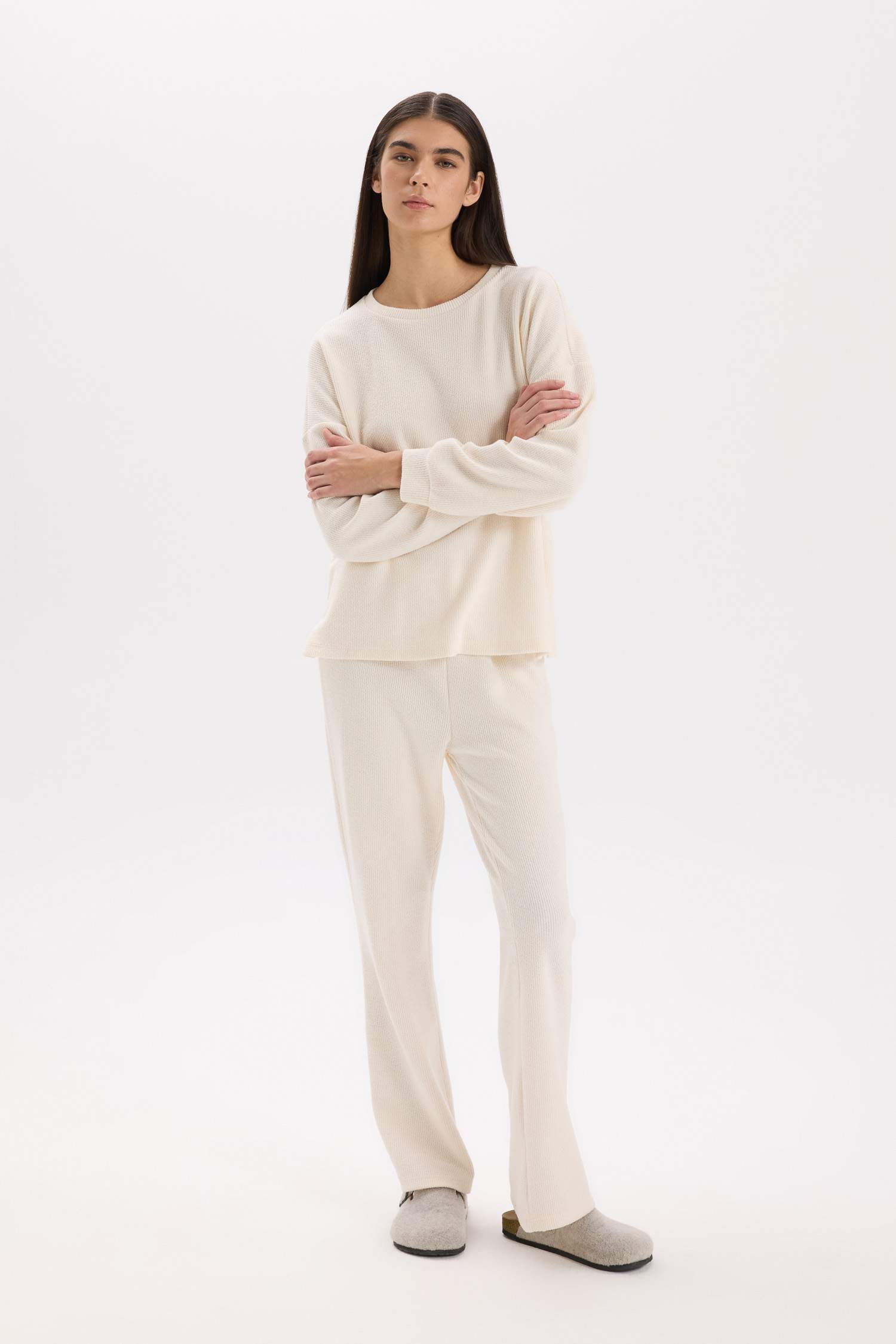 Regular Fit Basic Top Bottom 2 Piece Pajama Set