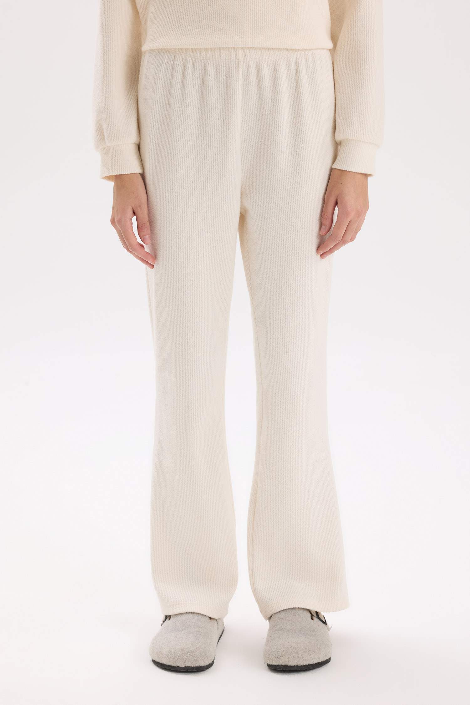 Regular Fit Basic Top Bottom 2 Piece Pajama Set