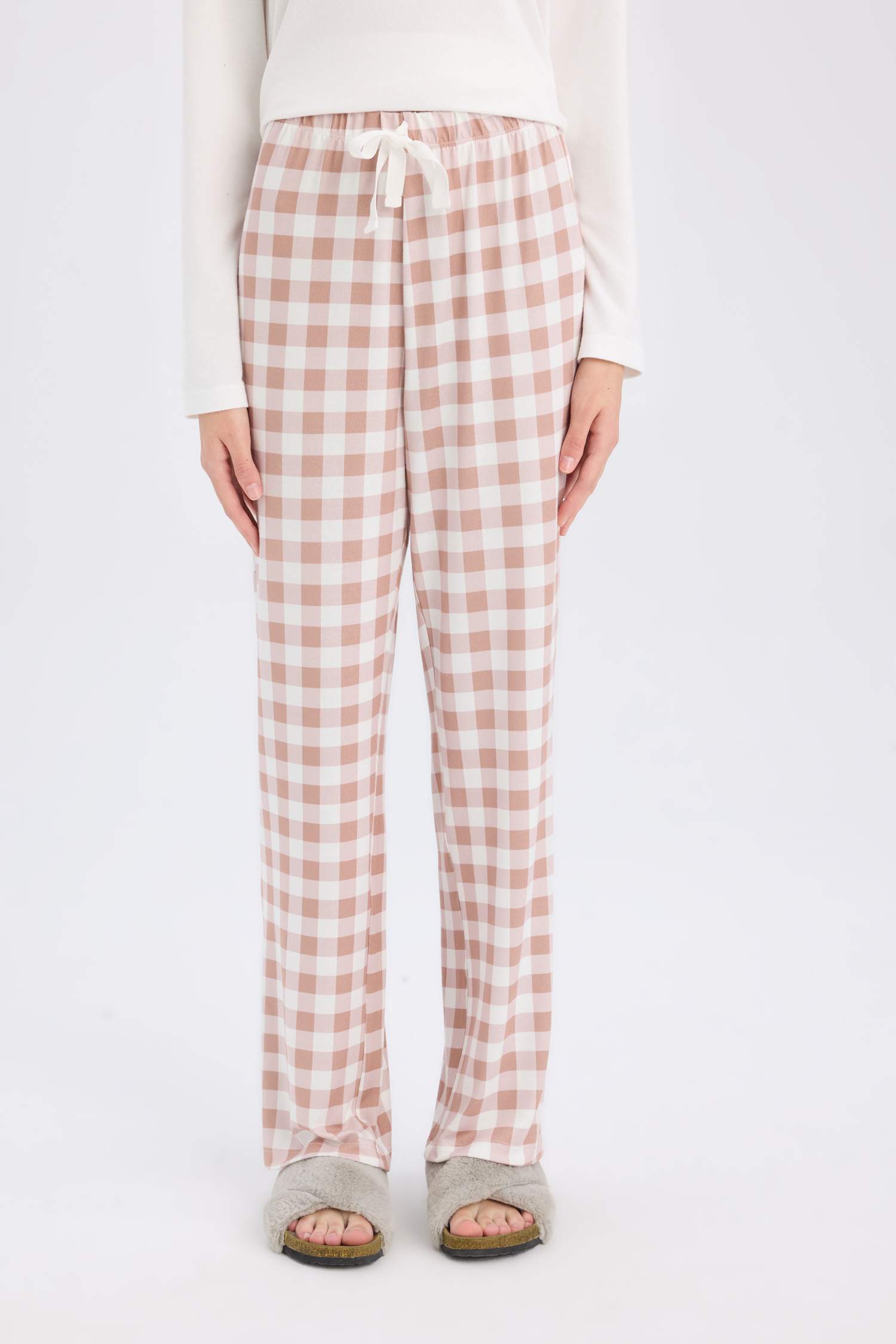 Pijama Takımı Uzun Kollu Üst Kareli Beli Lastikli Uzun Alt-Fall in Love