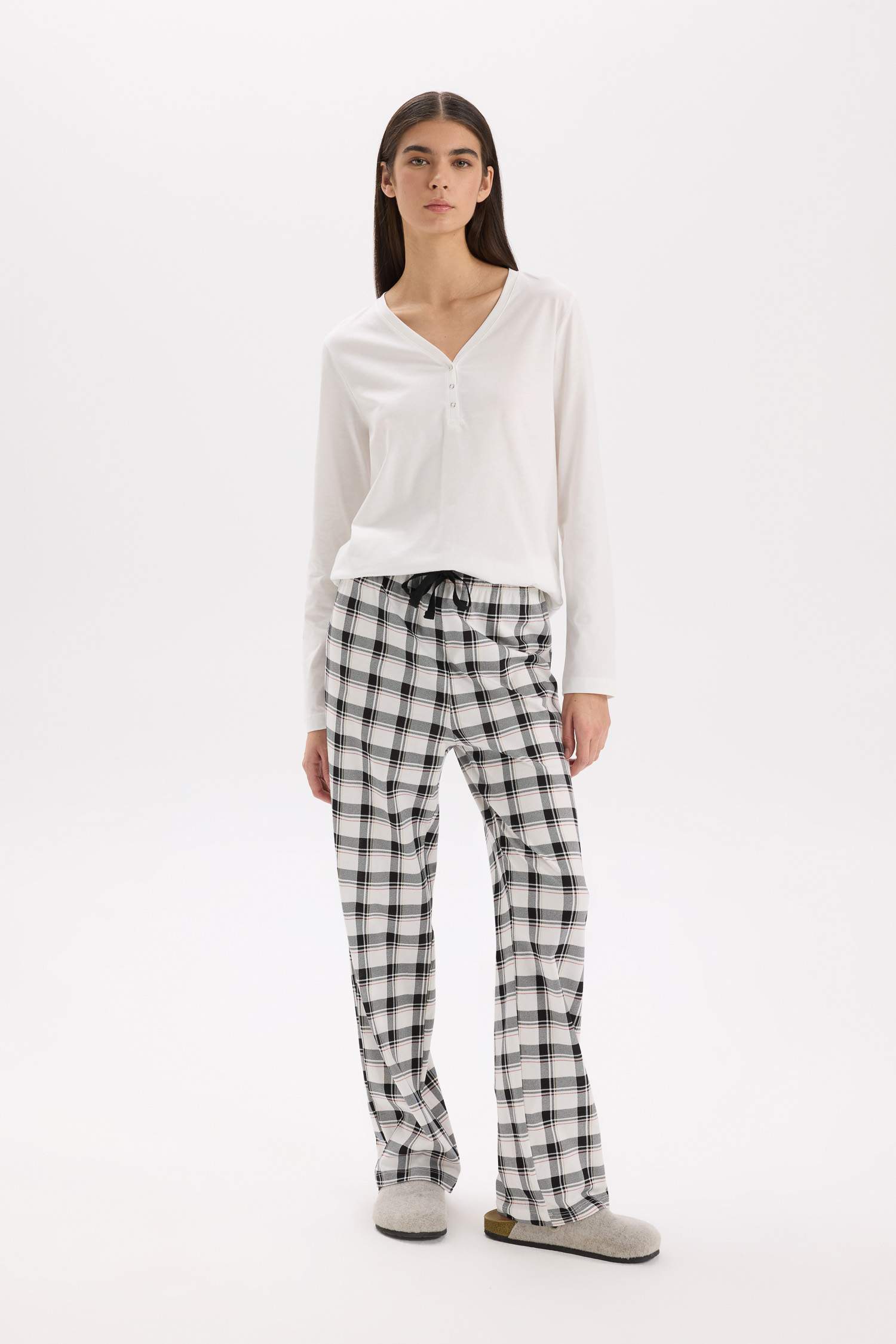 Fall in Love V Neck Top Bottom 2 Piece Pajama Set