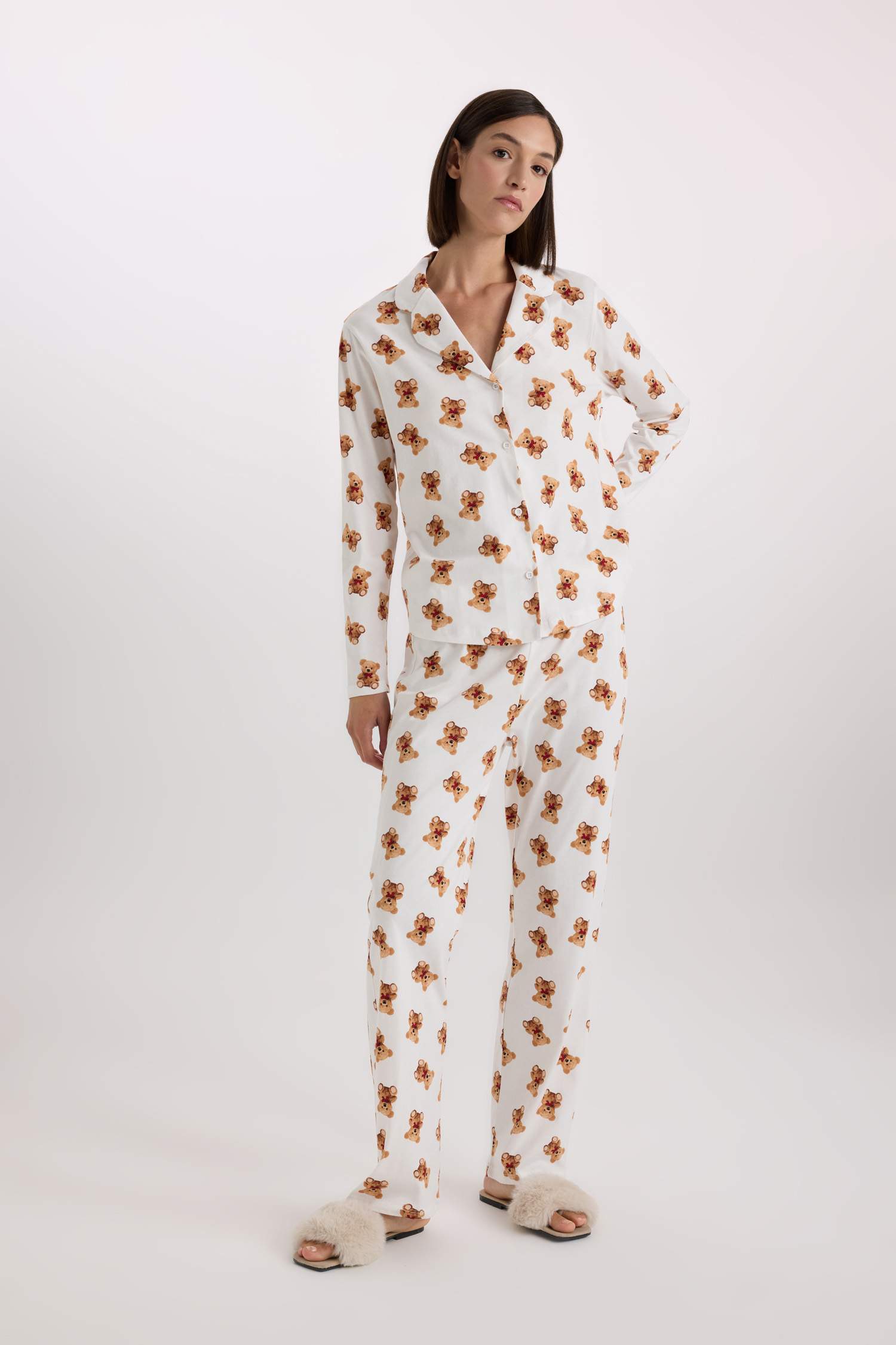 Desenli Pijama Takımı Uzun Kollu Üst Beli Lastikli Alt-Fall in Love