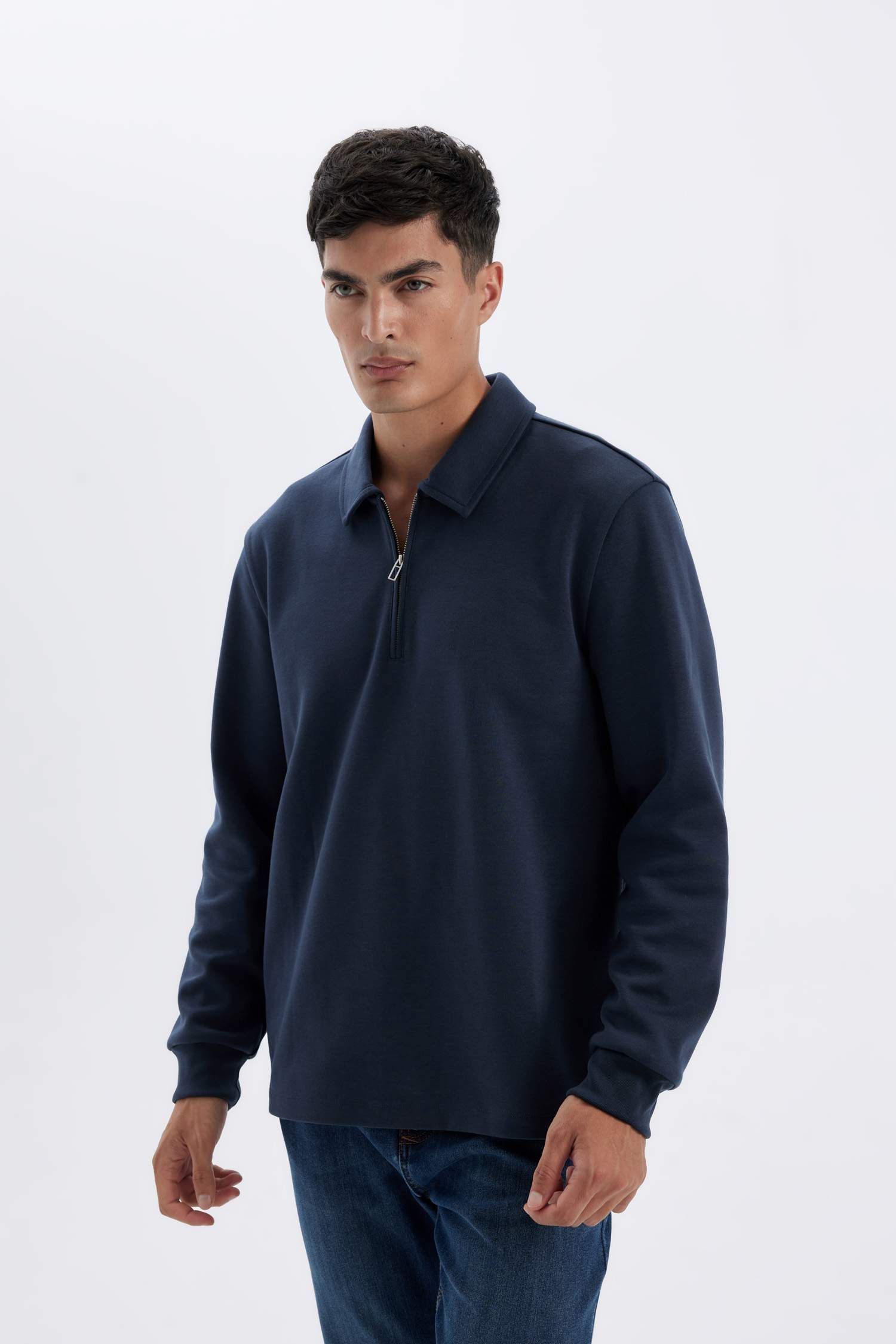 Regular Fit Polo Yaka Yarım Fermuarlı Basic Düz Sweatshirt