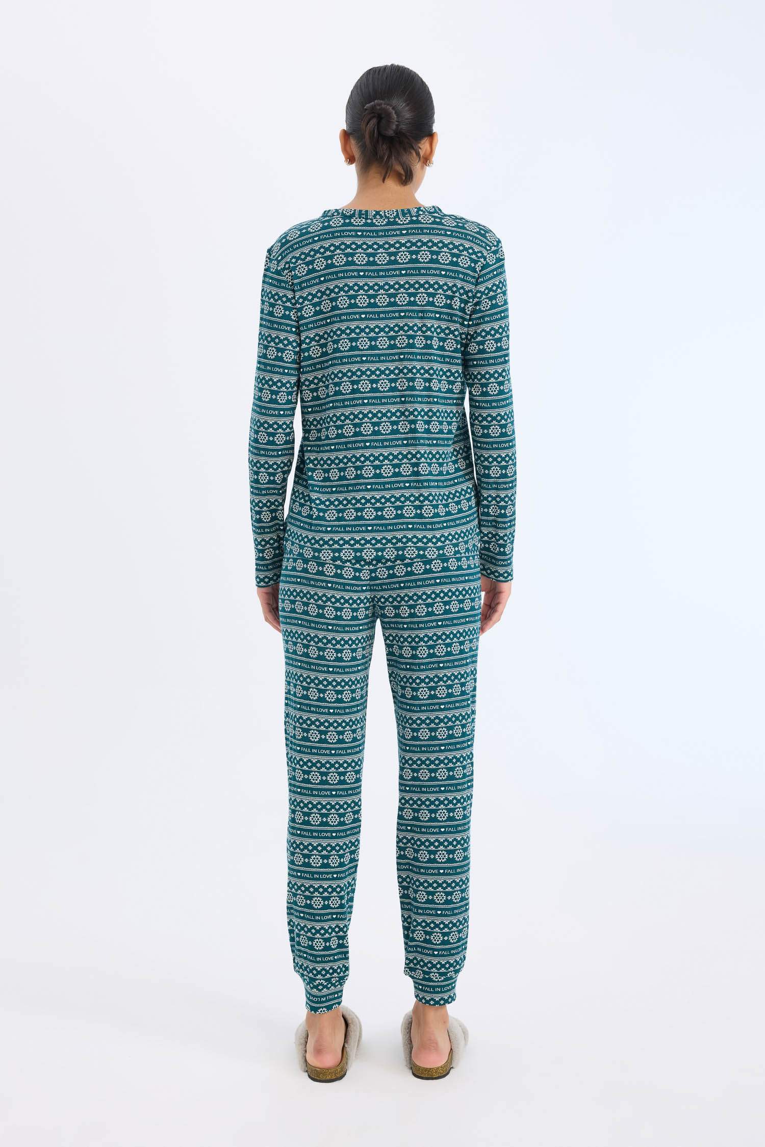 سيت بجامة قصة عادية ردن طويل بطبعة كريسماس - قطعتين