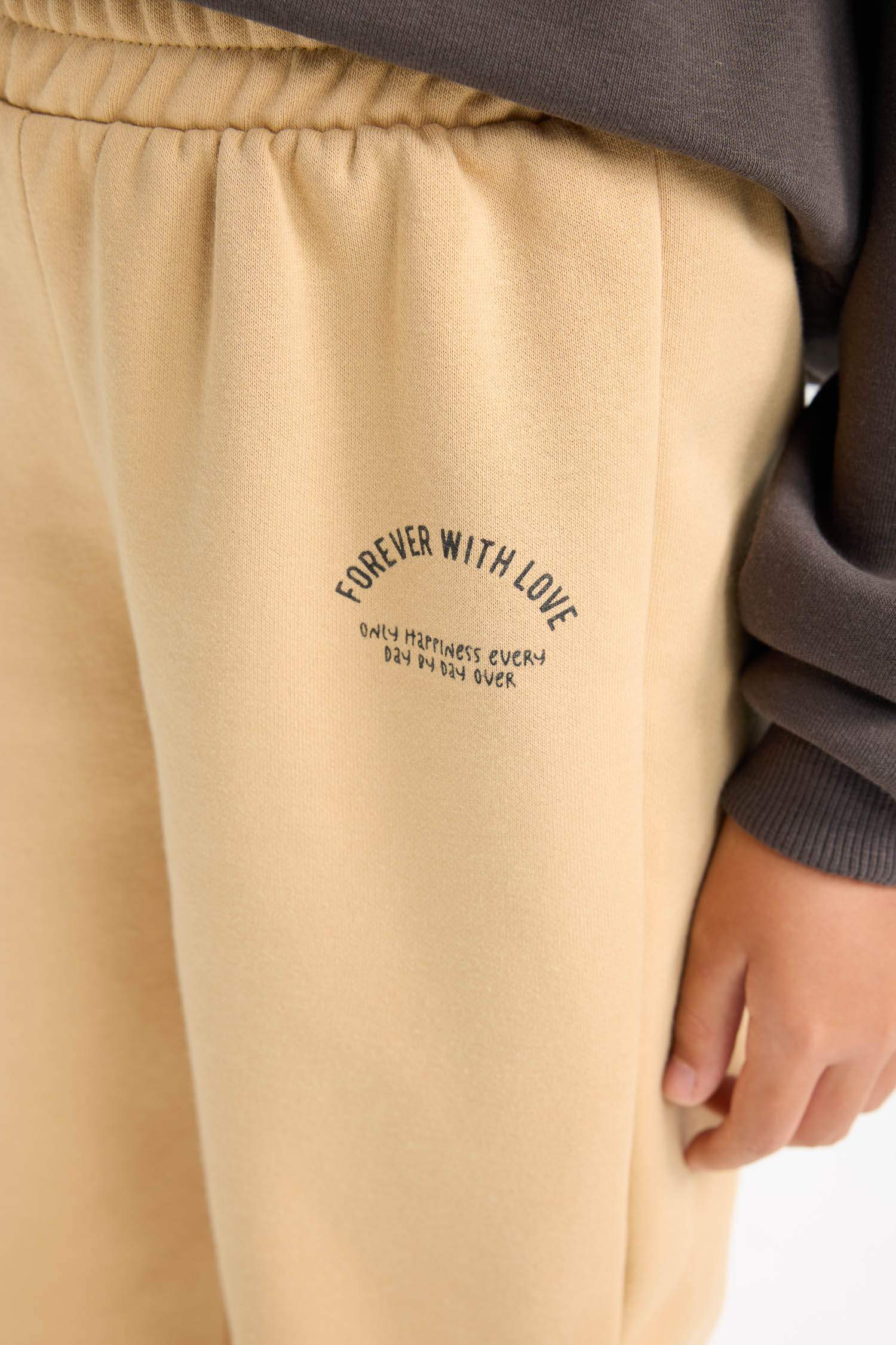 Kız Çocuk Standart Fit Beli Paçası Lastikli Baskılı Jogger Eşofman Altı