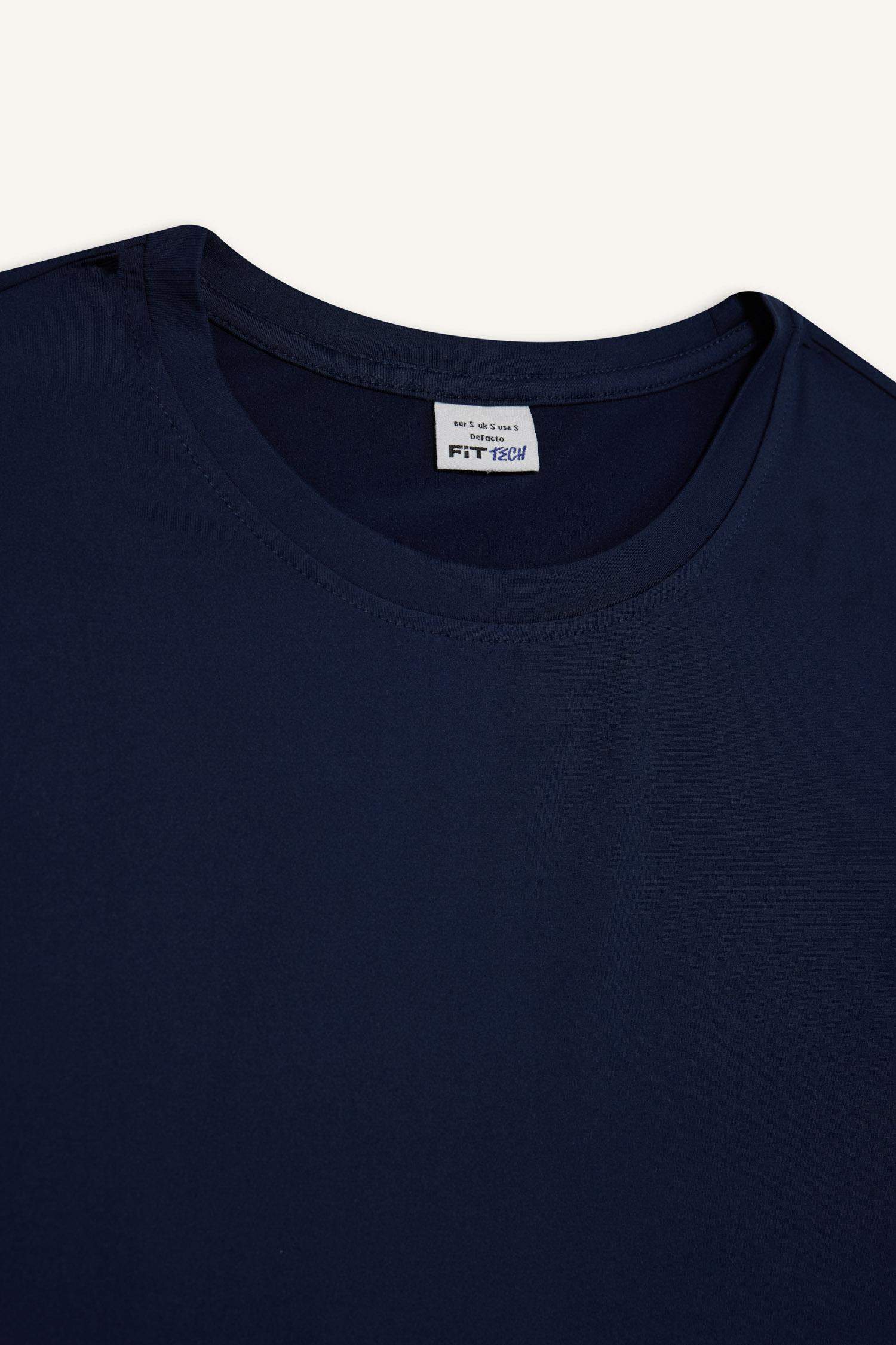 Standart Fit Bisiklet Yaka Sporcu Basic Düz Kısa Kollu Tişört