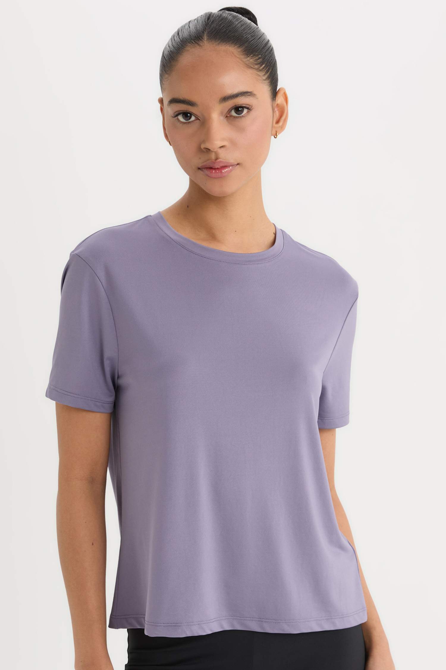 DeFactoFit Standart Fit Bisiklet Yaka Sporcu Basic Düz Kısa Kollu Tişört