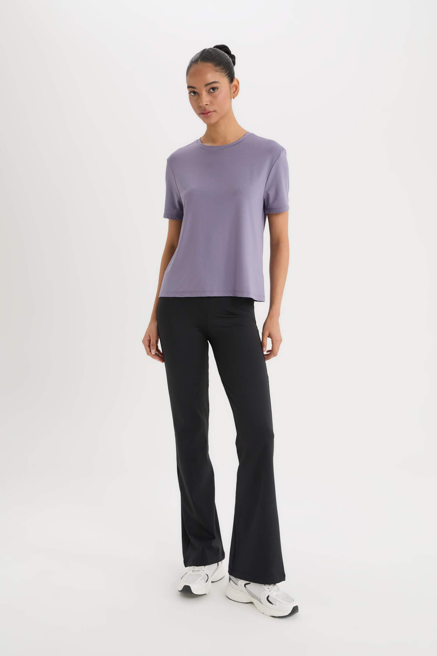 DeFactoFit Standart Fit Bisiklet Yaka Sporcu Basic Düz Kısa Kollu Tişört