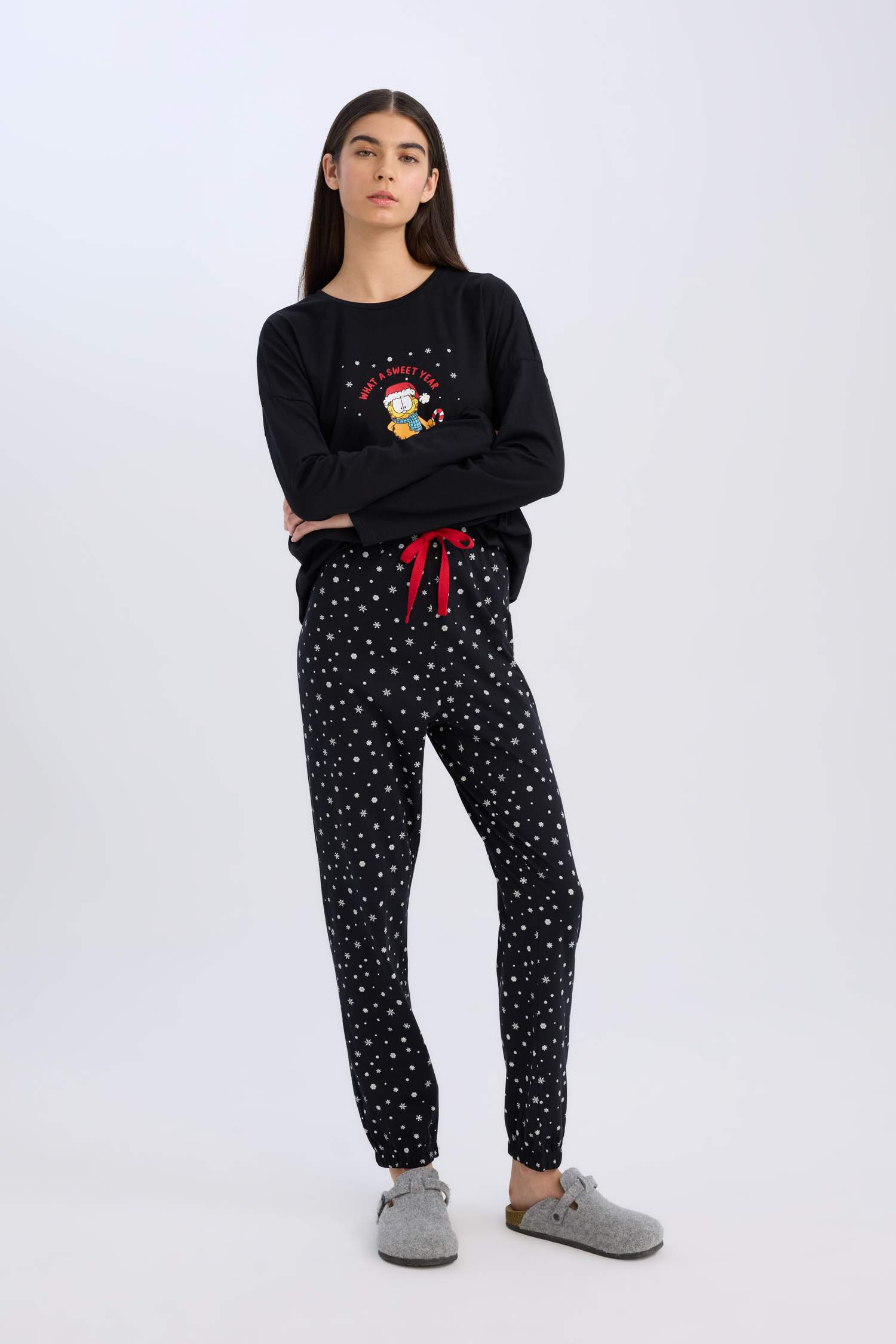 طقم بيجامة الكريسماس قصة عادية من قطعتين